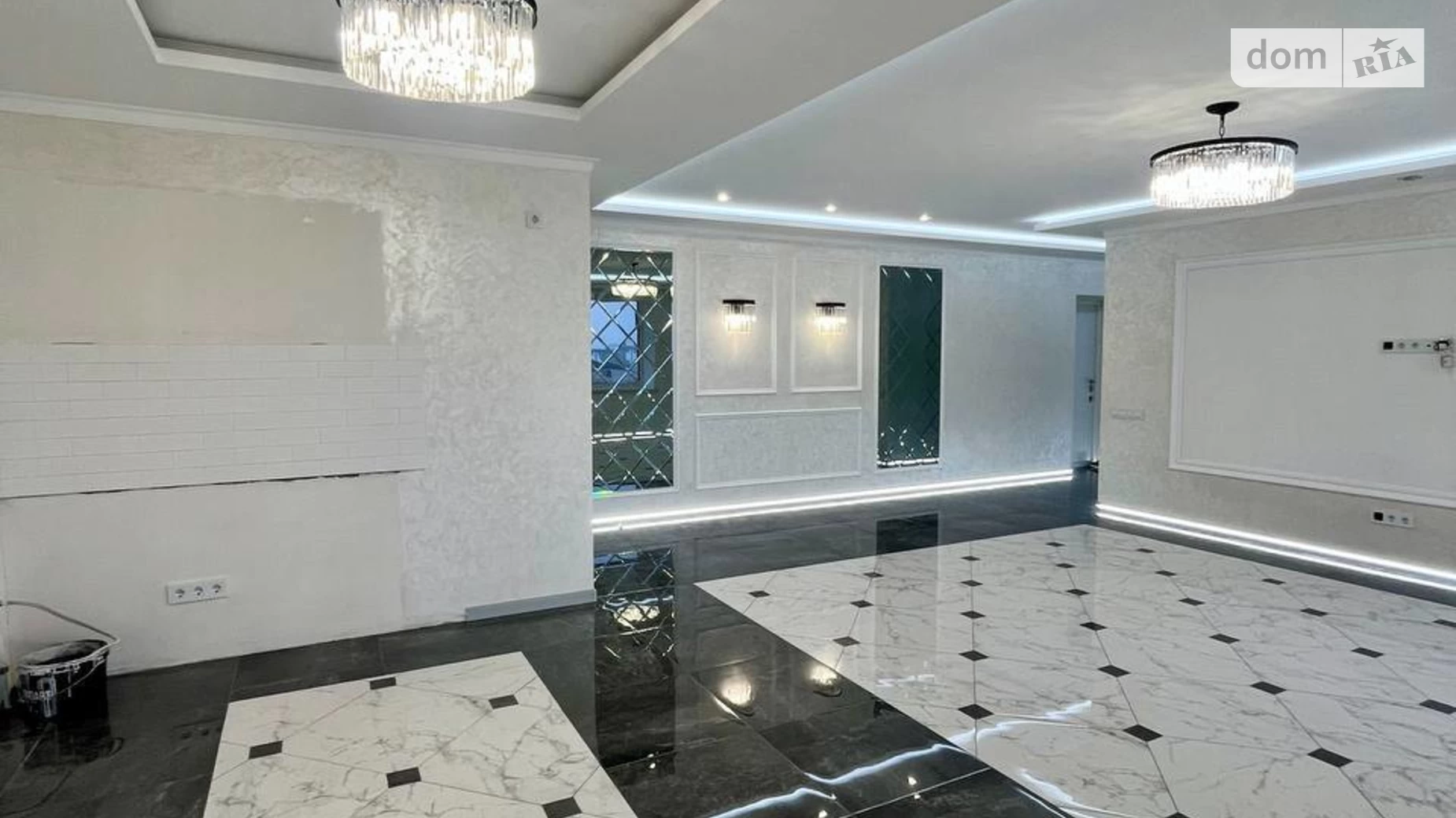Продается 4-комнатная квартира 118 кв. м в Виннице, ул. Антонова Олега, 13Б корпус 2 - фото 3