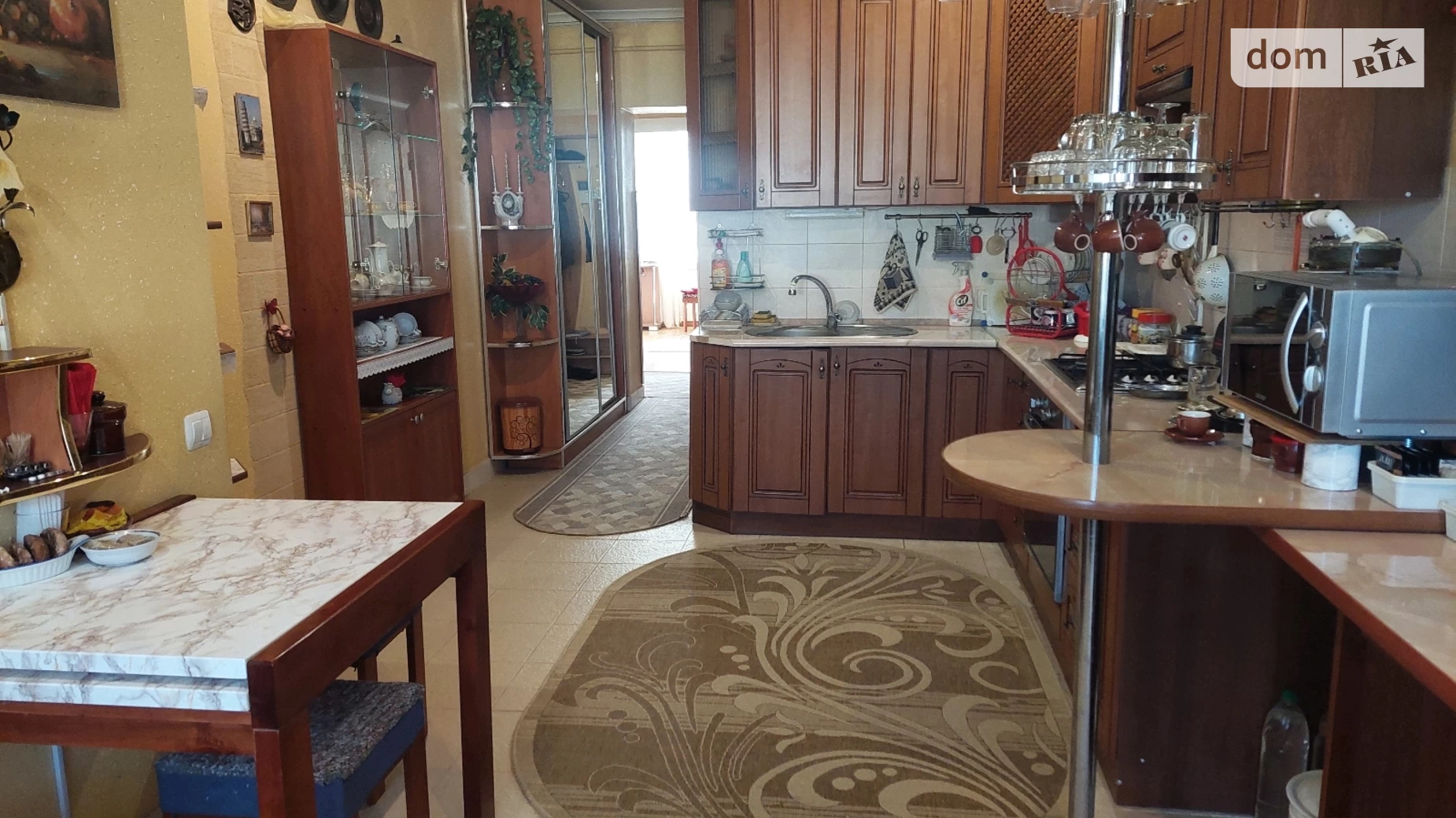 Продается 4-комнатная квартира 95 кв. м в Дрогобыче, пер. Заводской, 1 - фото 2
