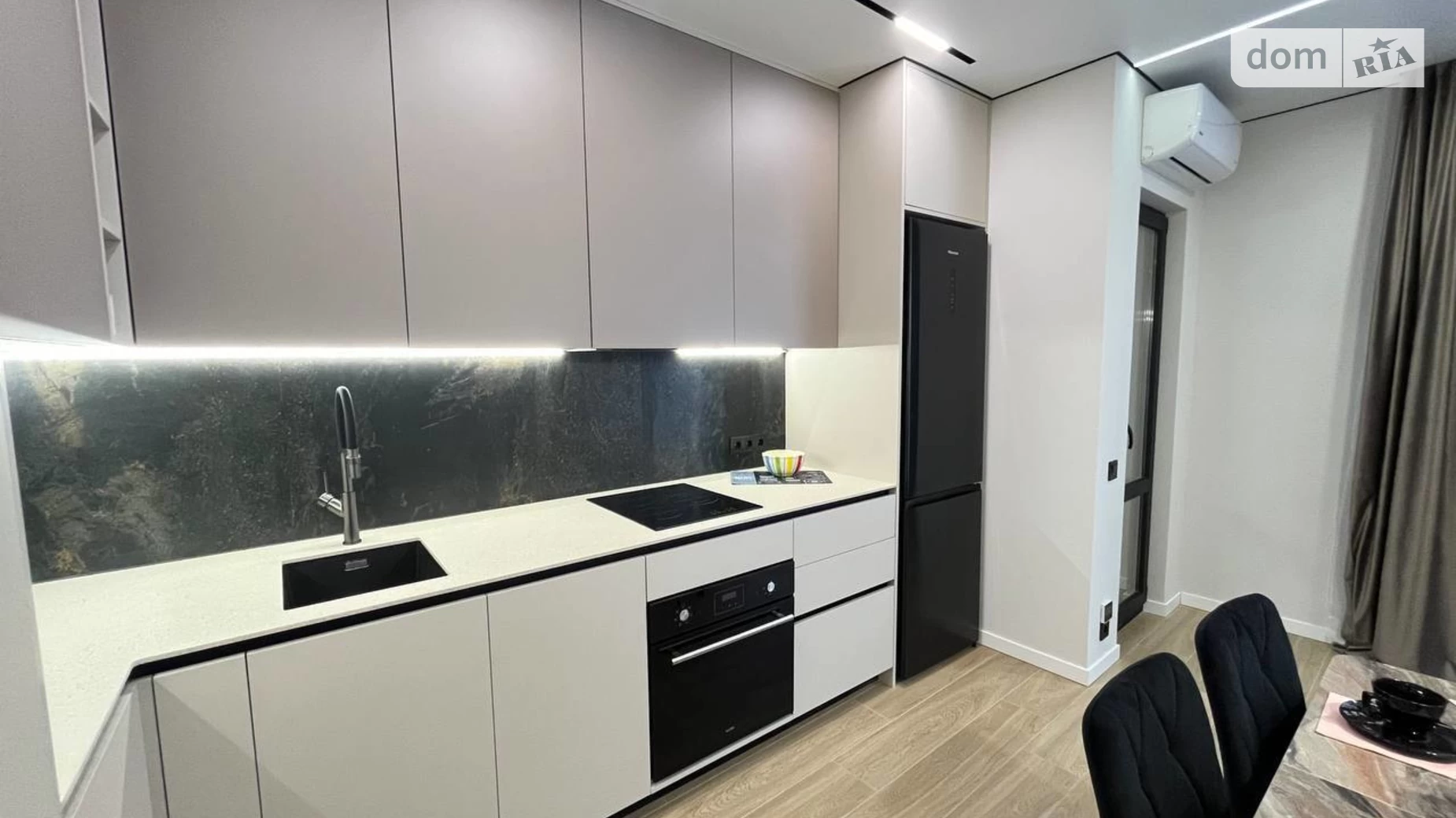 Продается 2-комнатная квартира 63 кв. м в Ивано-Франковске, ул. Ленкавского - фото 4