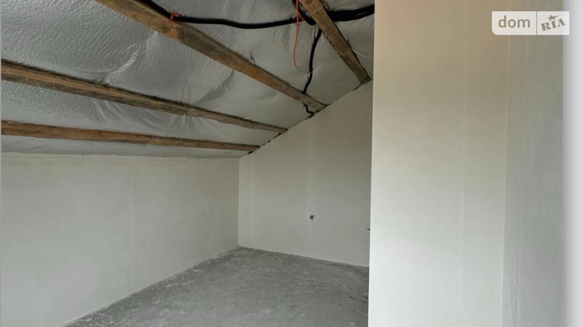 Продается дом на 2 этажа 110 кв. м с беседкой, цена: 74000 $ - фото 2