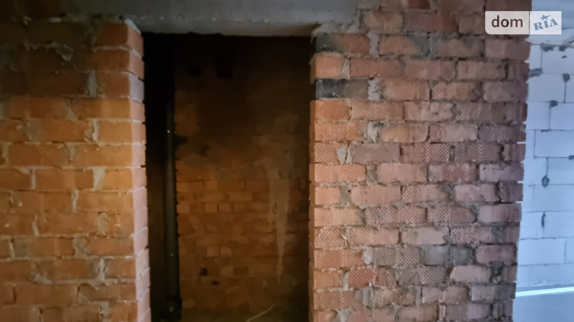 Продается 1-комнатная квартира 28.71 кв. м в Гостомеле, ул. Мирная, 3В - фото 2