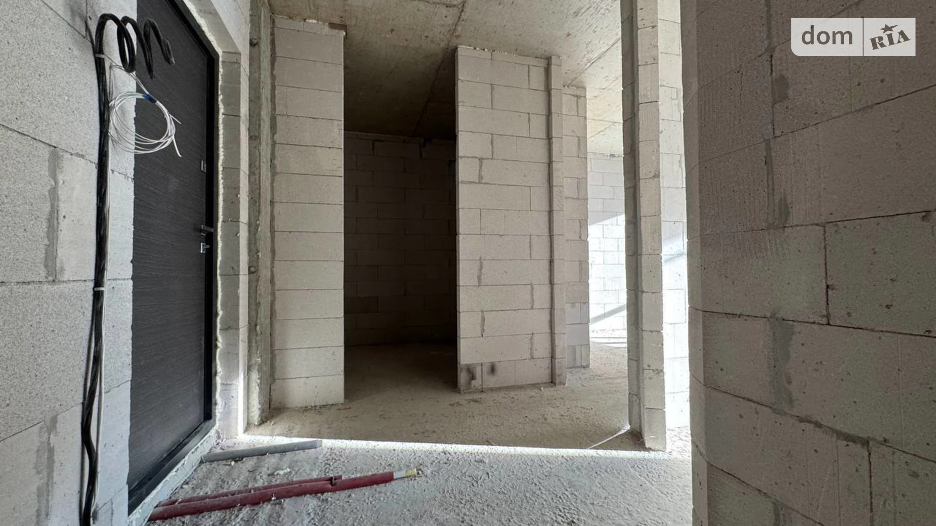 Продается 1-комнатная квартира 39 кв. м в Ивано-Франковске, ул. Химиков, 28 - фото 4