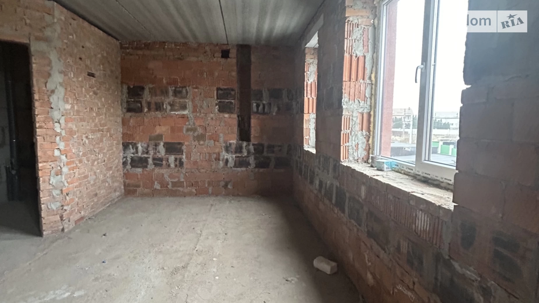 Продается 2-комнатная квартира 70 кв. м в Ирпене, ул. Днепровская, 9 - фото 2