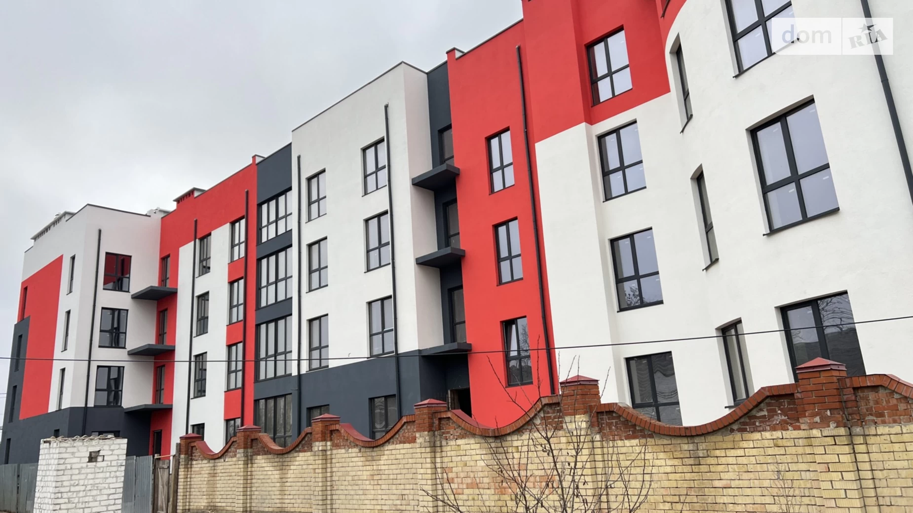 Продается 1-комнатная квартира 49 кв. м в Гостомеле, ул. Свято-Покровская(Ленина), 140 - фото 3