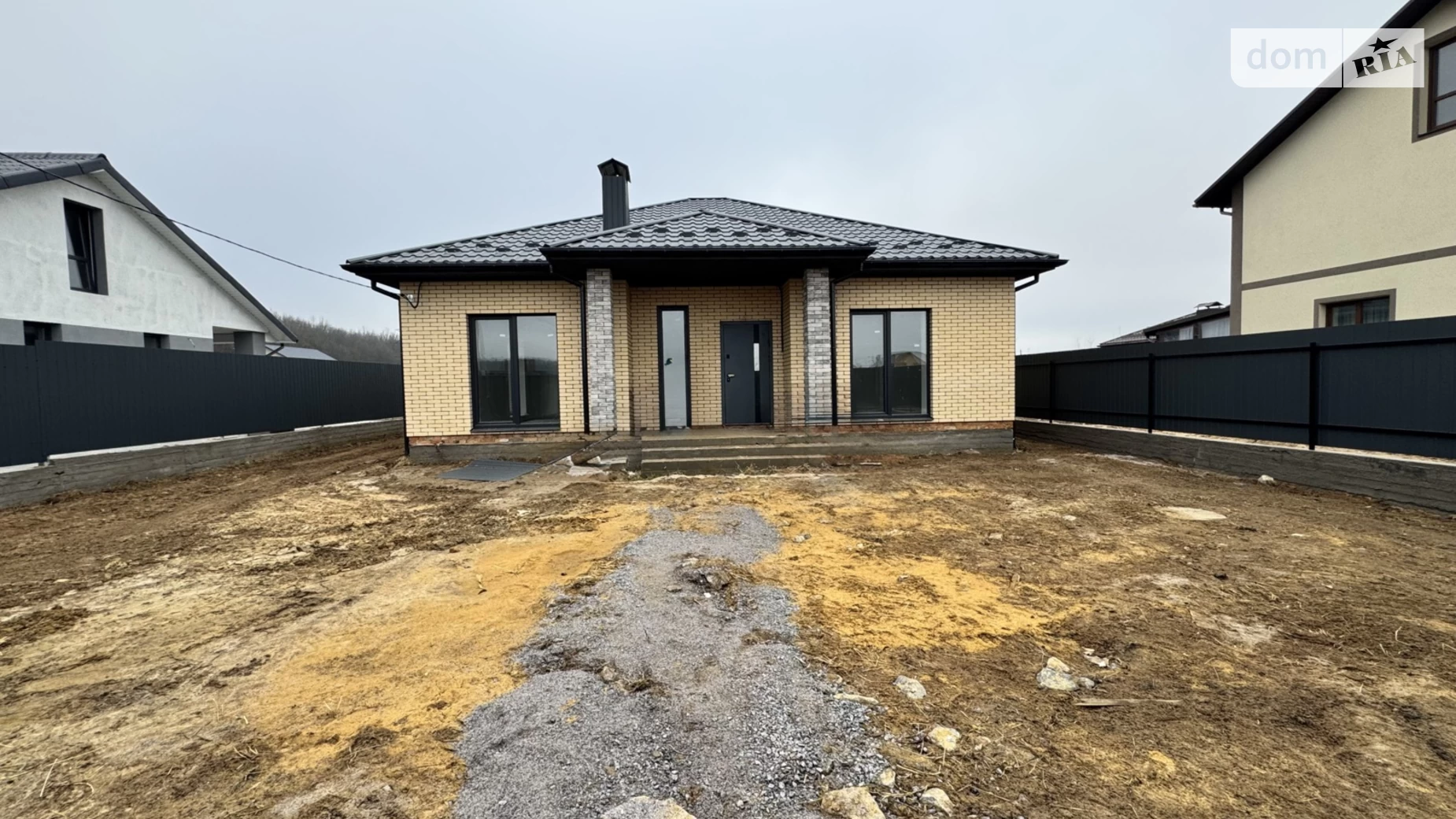 Продается одноэтажный дом 97 кв. м с гаражом, цена: 74999 $ - фото 2