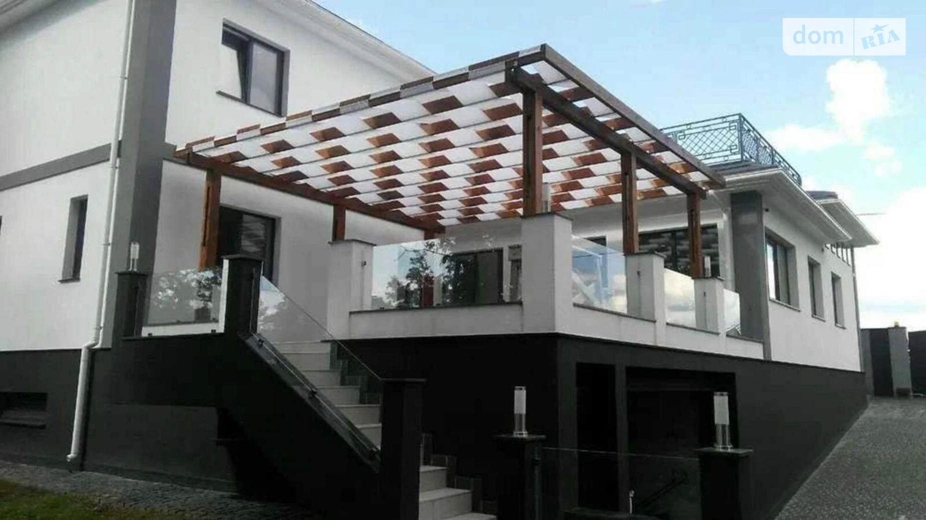 Продается дом на 2 этажа 295 кв. м с садом, цена: 218000 $ - фото 2