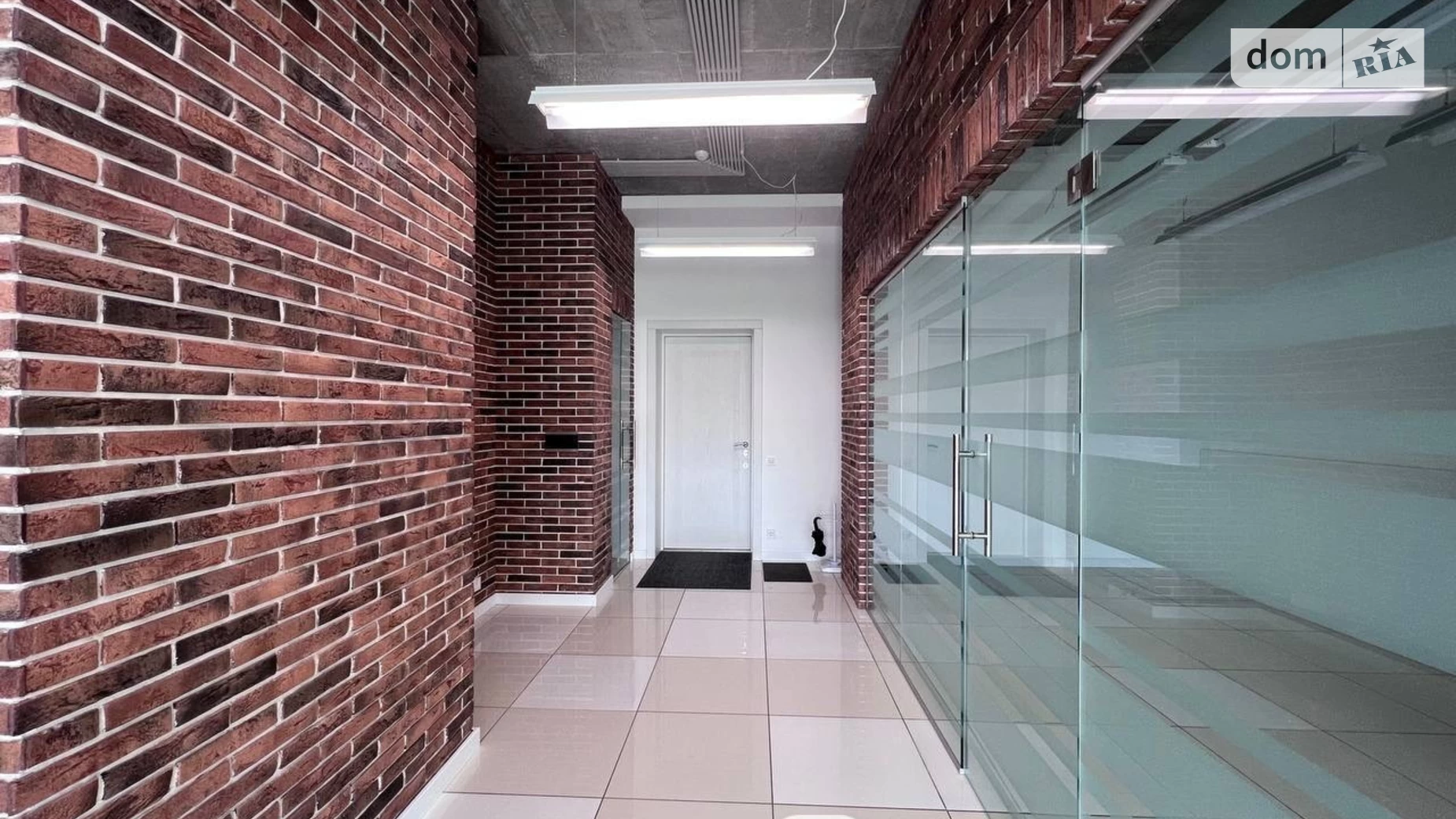 Сдается в аренду офис 170 кв. м в бизнес-центре, цена: 2500 $ - фото 5