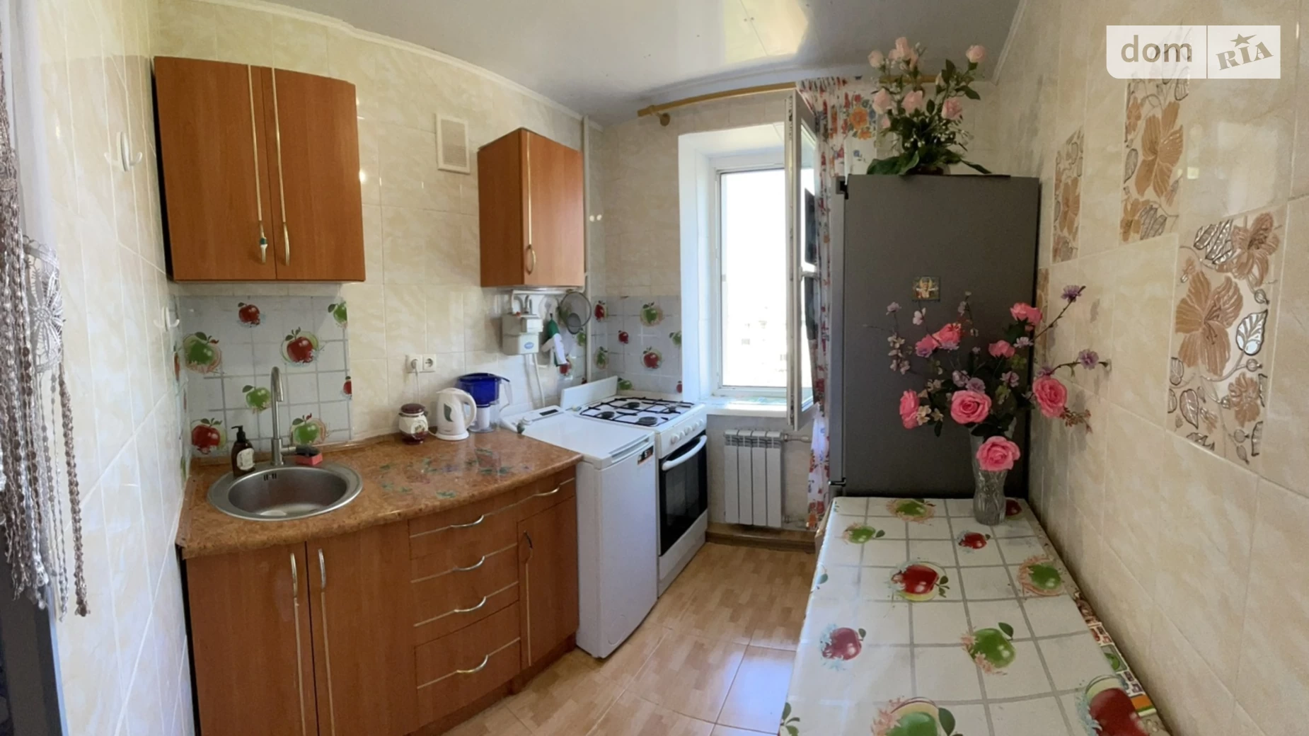 Продается 1-комнатная квартира 30 кв. м в Одессе, ул. Академика Заболотного, 18 - фото 2