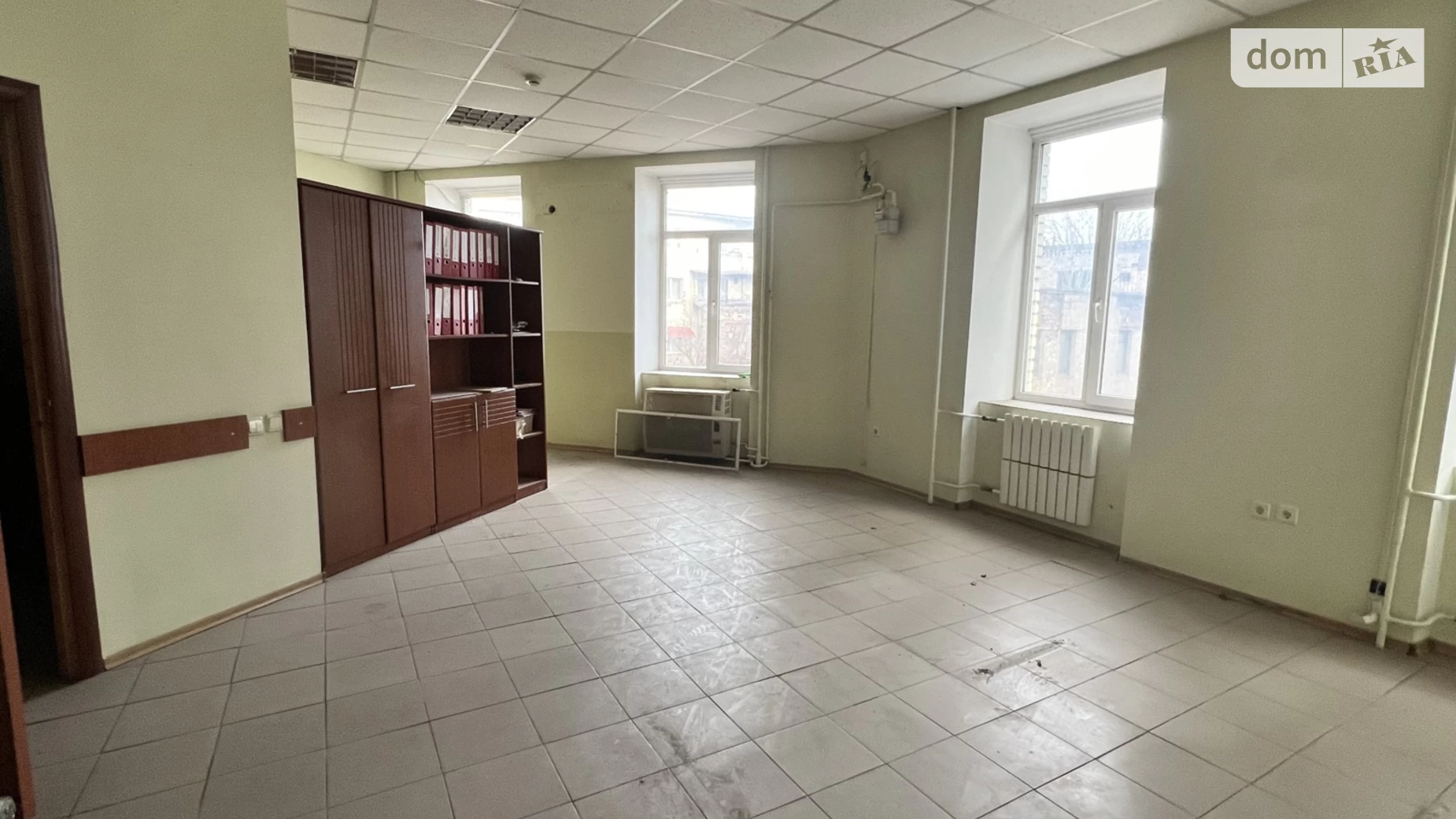 Сдается в аренду офис 71.7 кв. м в бизнес-центре, цена: 6000 грн - фото 4