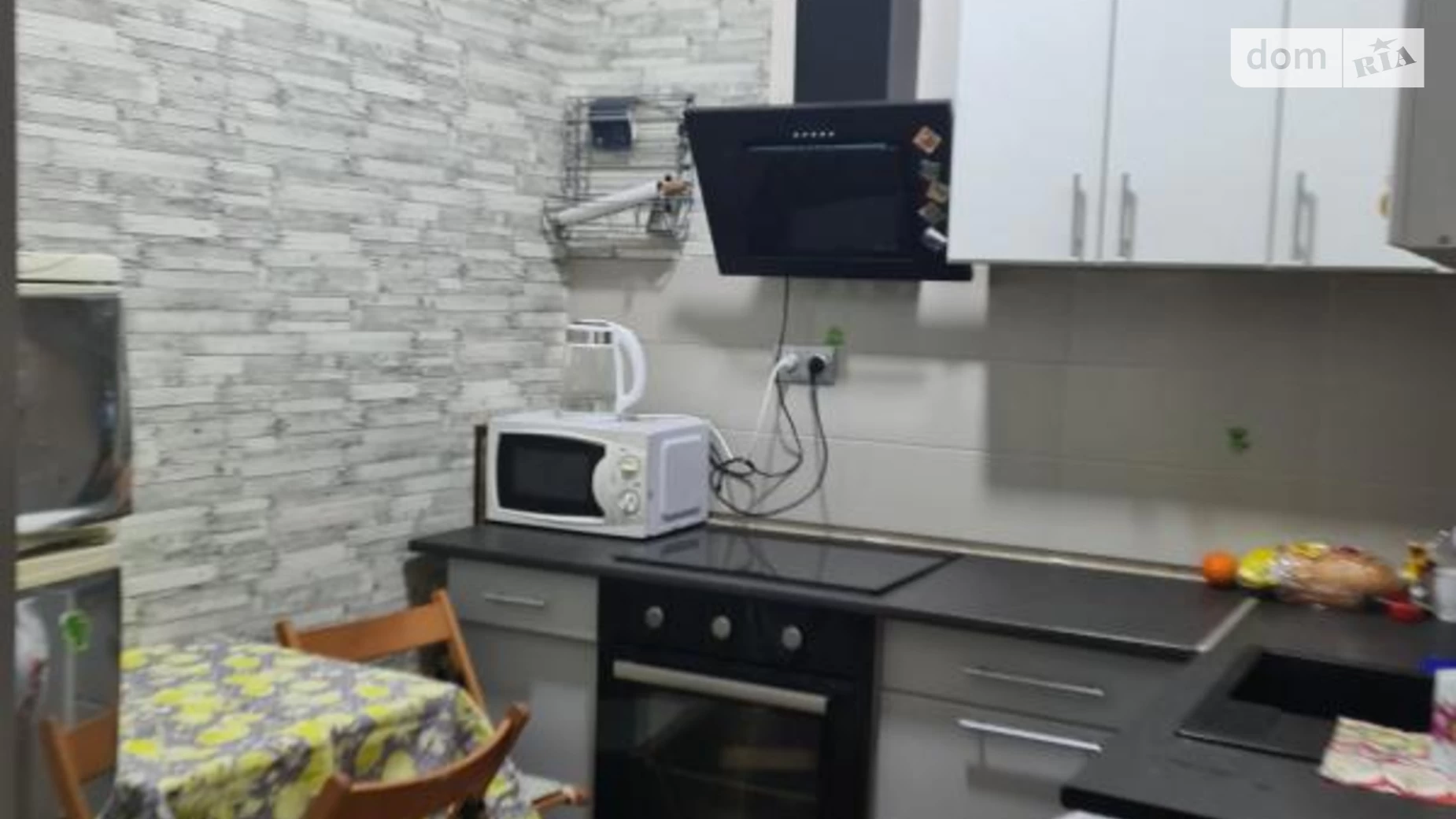 Продається 2-кімнатна квартира 40 кв. м у Одесі, вул. Садиковська, 40 - фото 2