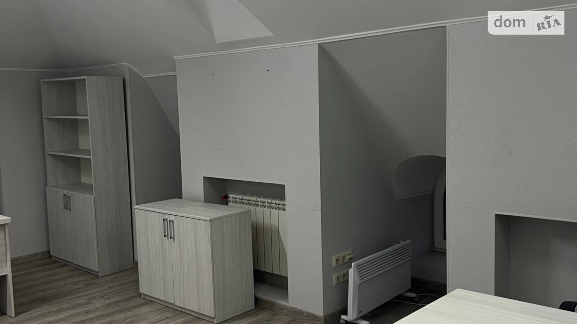 Сдается в аренду офис 27 кв. м в бизнес-центре, цена: 12150 грн - фото 2