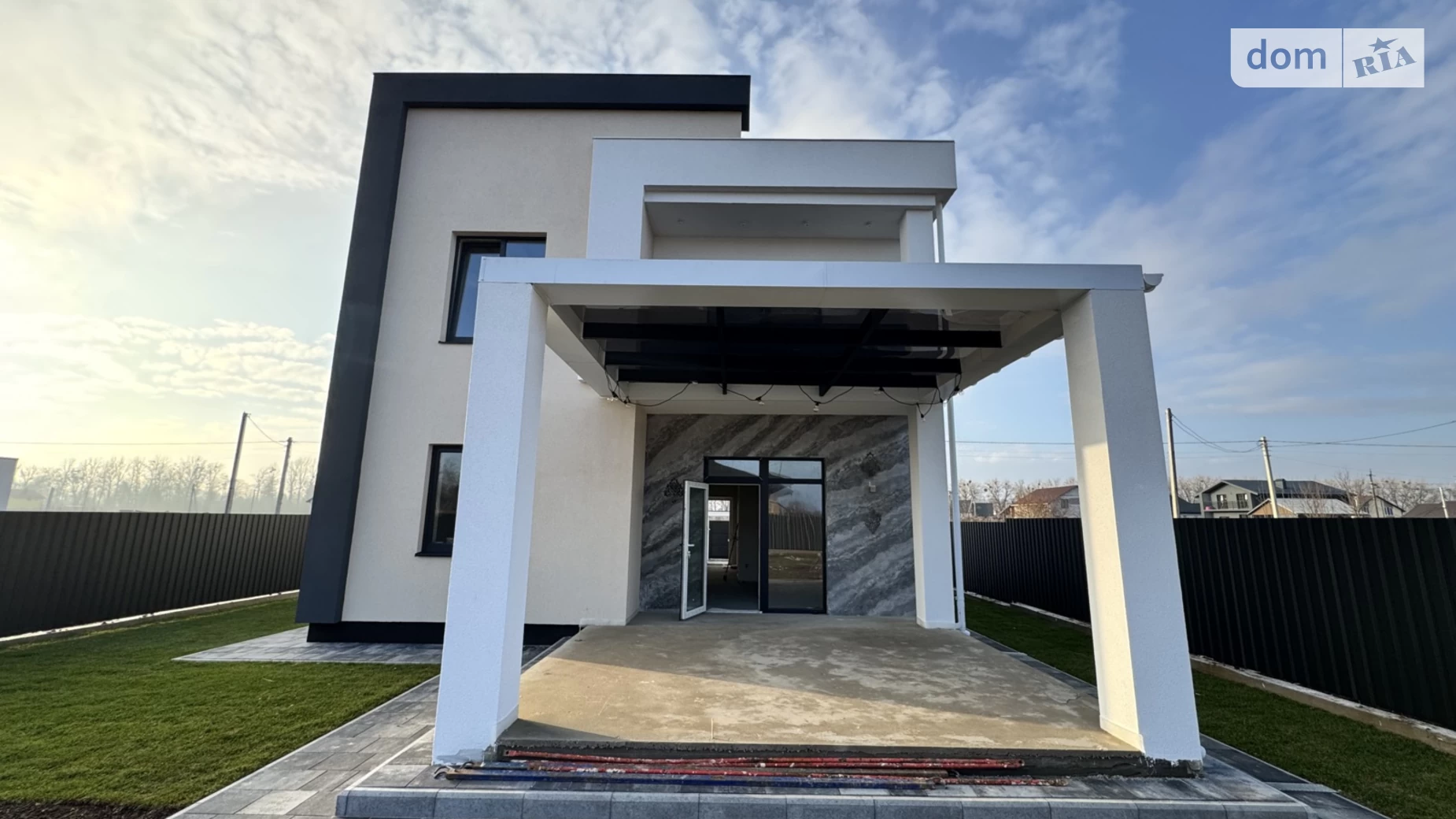 Продается дом на 2 этажа 145 кв. м с мебелью, цена: 124999 $ - фото 2