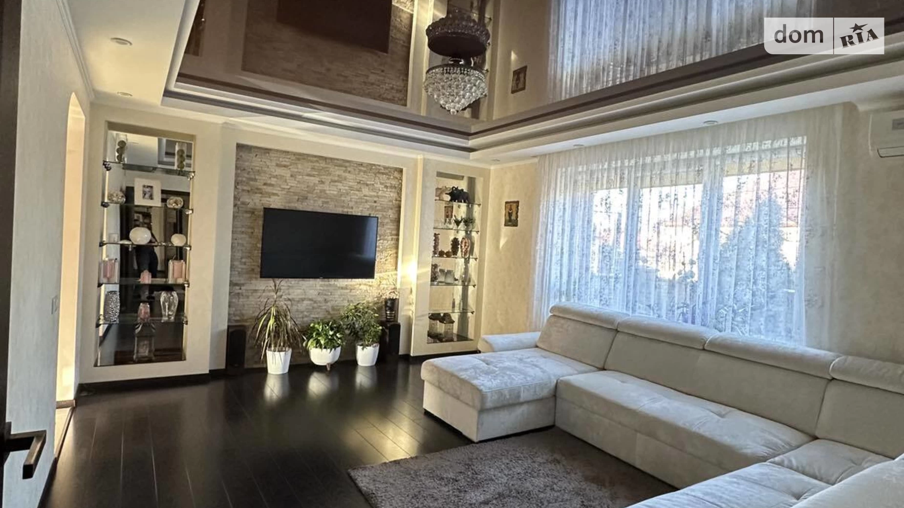Продается дом на 2 этажа 172 кв. м с балконом, цена: 180000 $ - фото 2