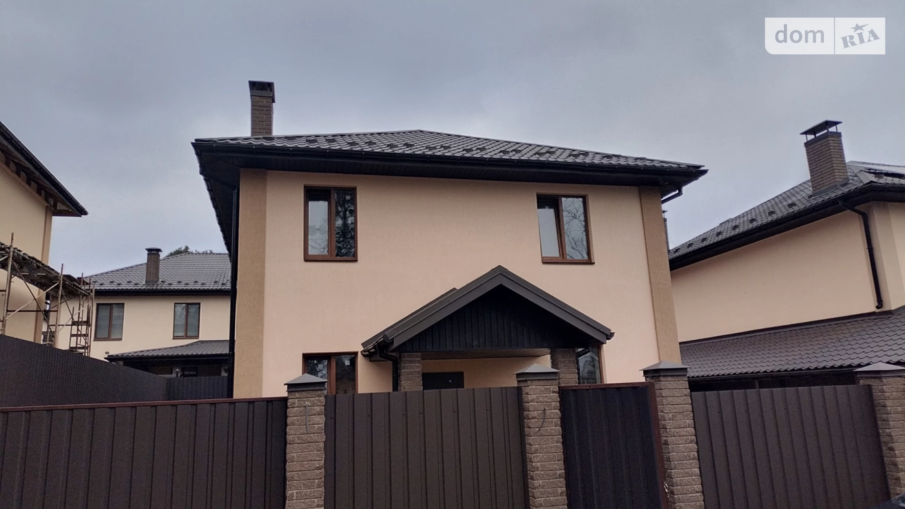 Продается дом на 2 этажа 125.2 кв. м с участком, цена: 101000 $ - фото 2