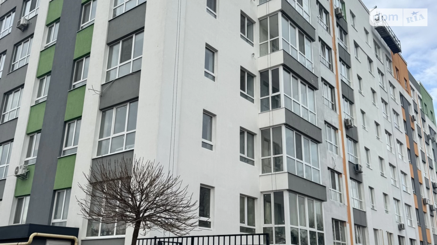 Продается 1-комнатная квартира 39.3 кв. м в Гостомеле, ул. Остромирская, 49Г - фото 2