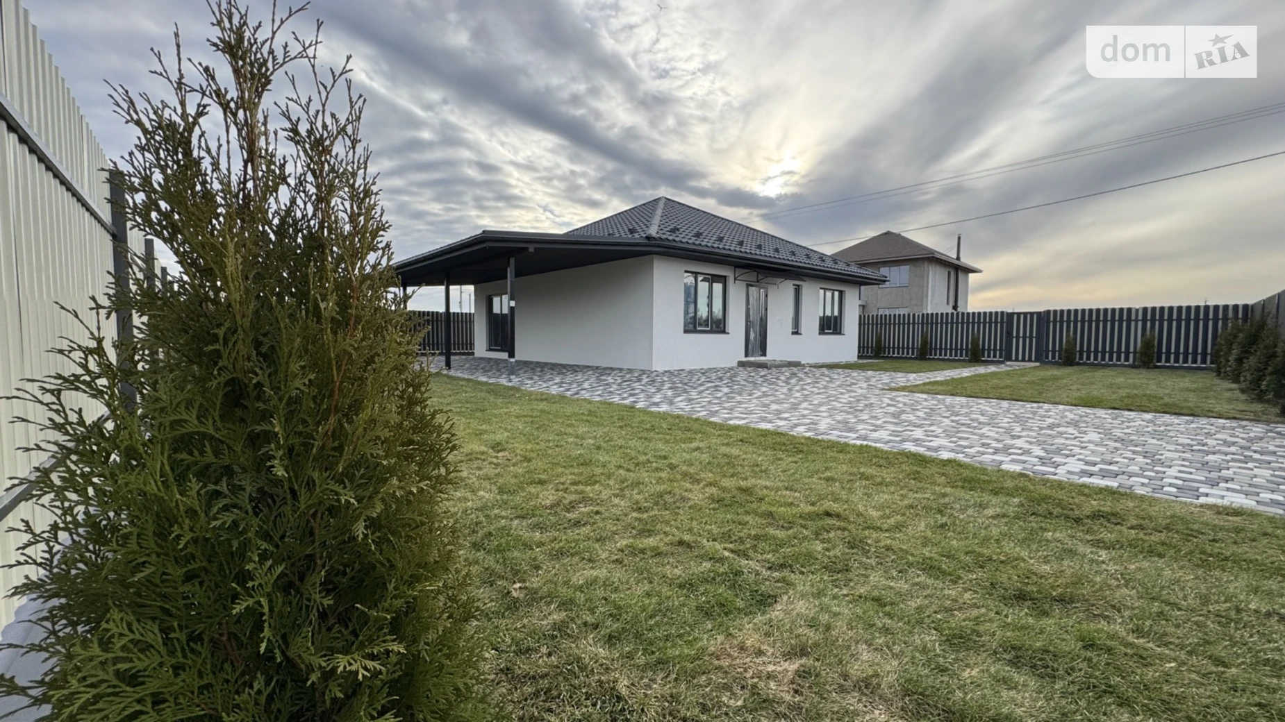 Продається одноповерховий будинок 90 кв. м з меблями, цена: 82990 $ - фото 2