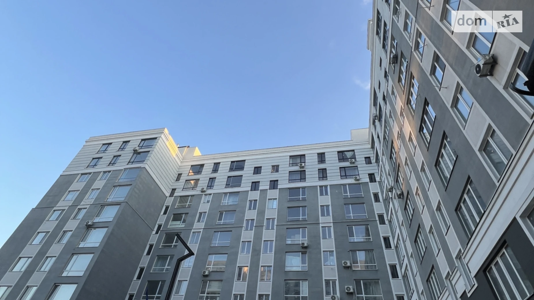 Продается 2-комнатная квартира 58 кв. м в Буче, ул. Ивана Кожедуба, 8А - фото 2