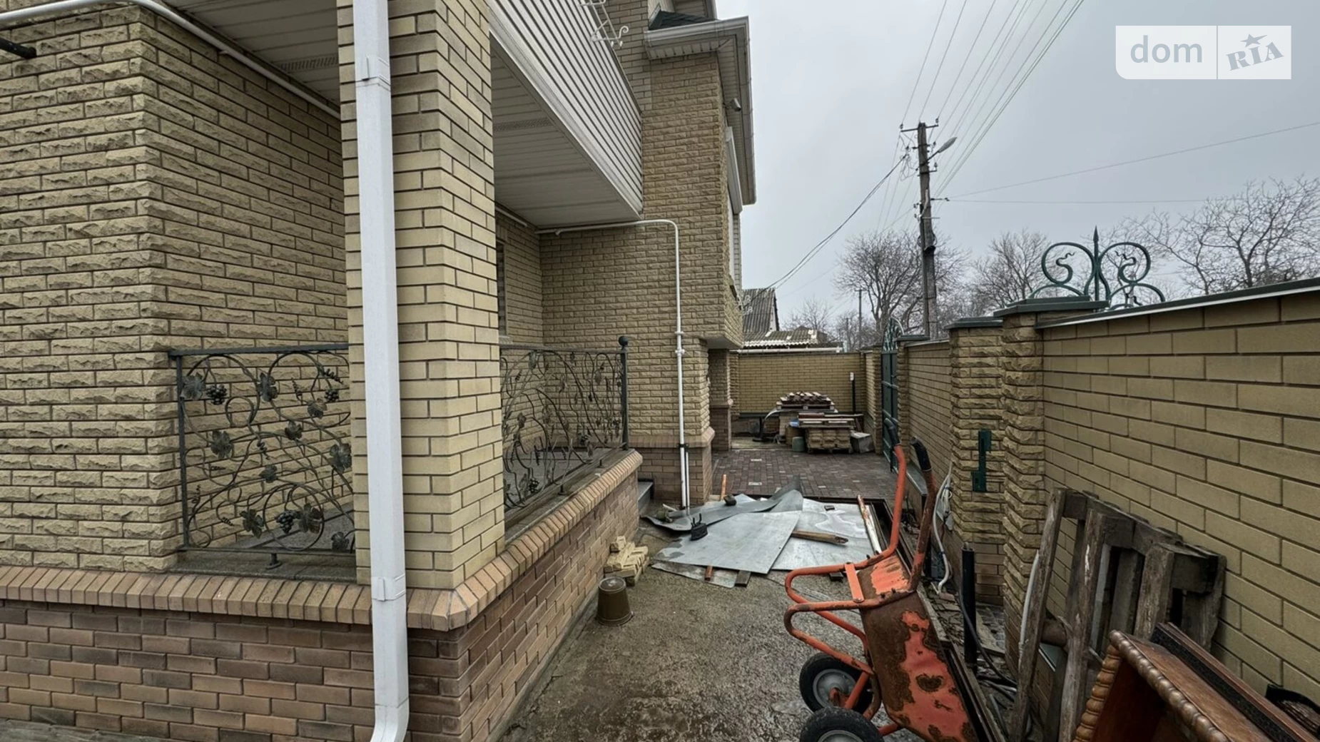Продается дом на 3 этажа 289.3 кв. м с камином, цена: 360000 $ - фото 3