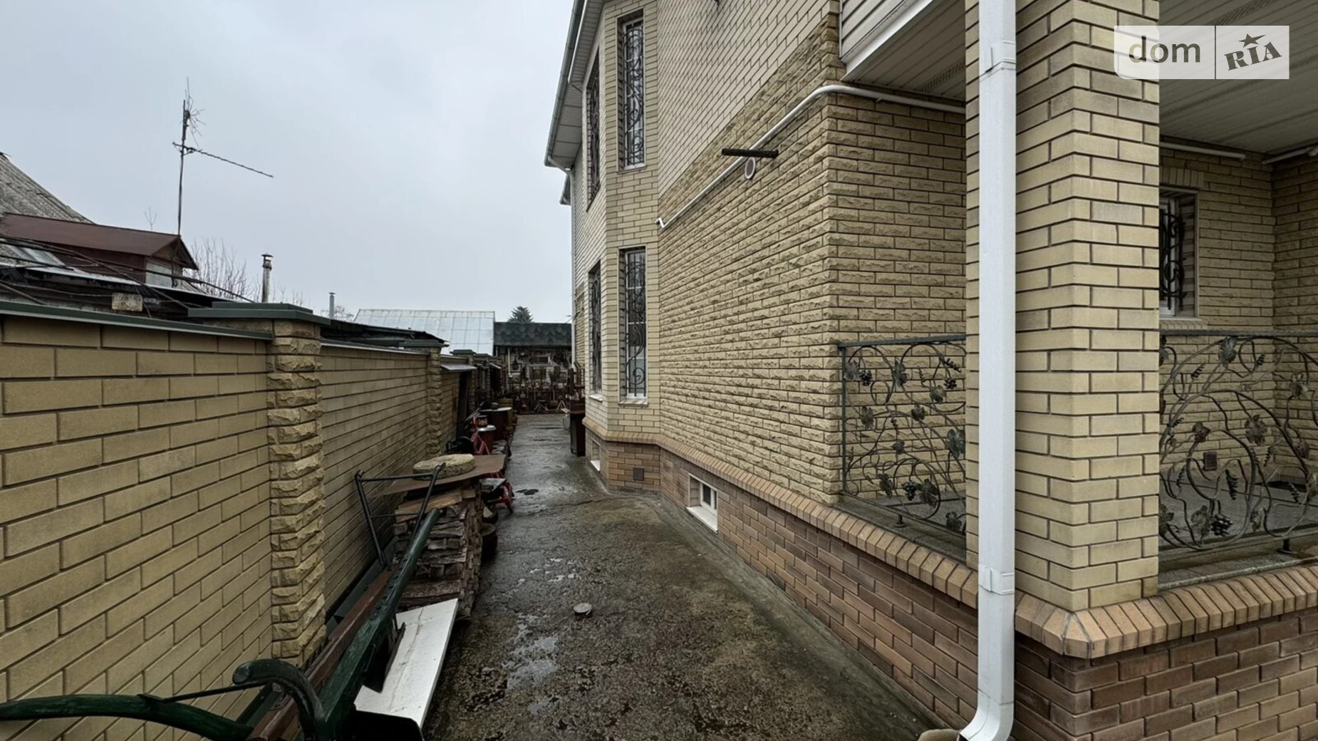 Продается дом на 3 этажа 289.3 кв. м с камином, цена: 360000 $ - фото 4