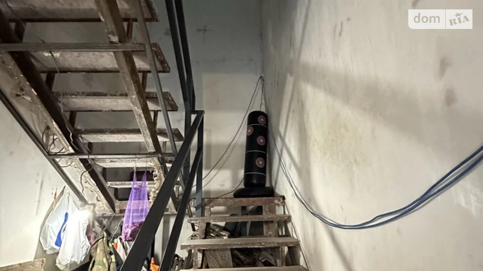 Продается дом на 2 этажа 260 кв. м с баней/сауной, цена: 203000 $ - фото 2
