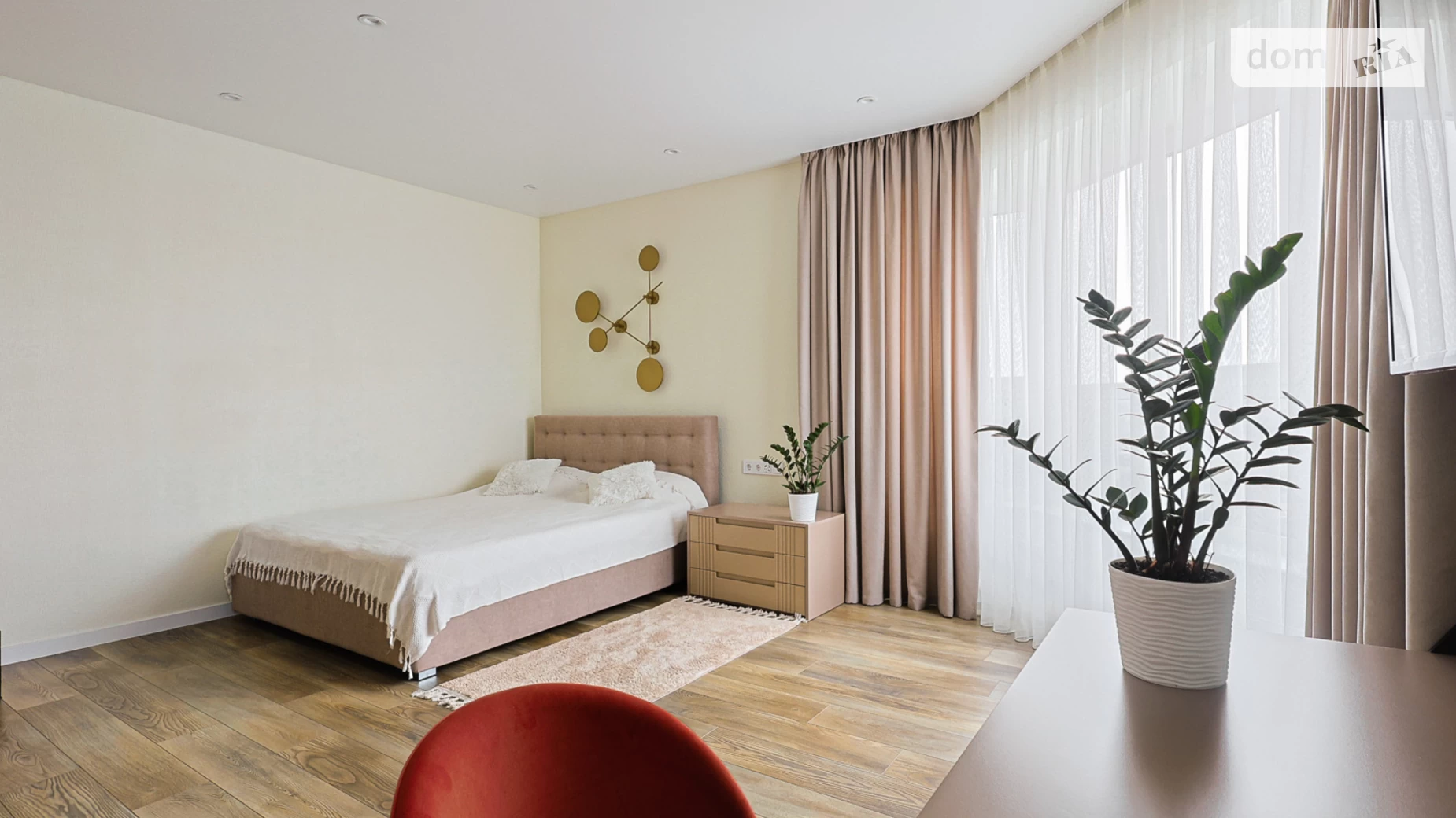 Продается 2-комнатная квартира 72.5 кв. м в Чернигове, ул. Лесная, 42В - фото 2