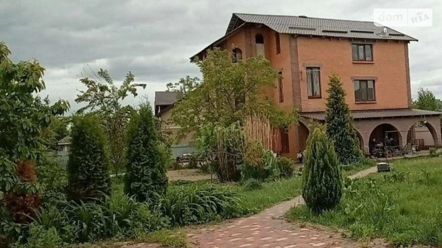 Продается дом на 3 этажа 230 кв. м с балконом, цена: 180000 $ - фото 3