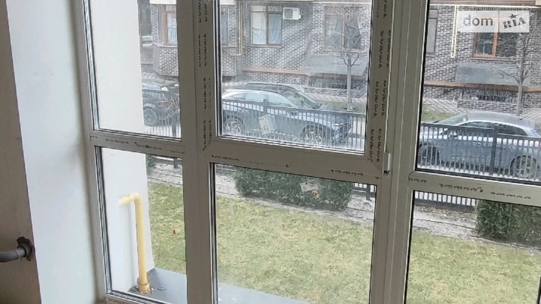 Продається 1-кімнатна квартира 37 кв. м у Ірпені, вул. Миколи Сингаївського(Новооскольська), 2Б - фото 2