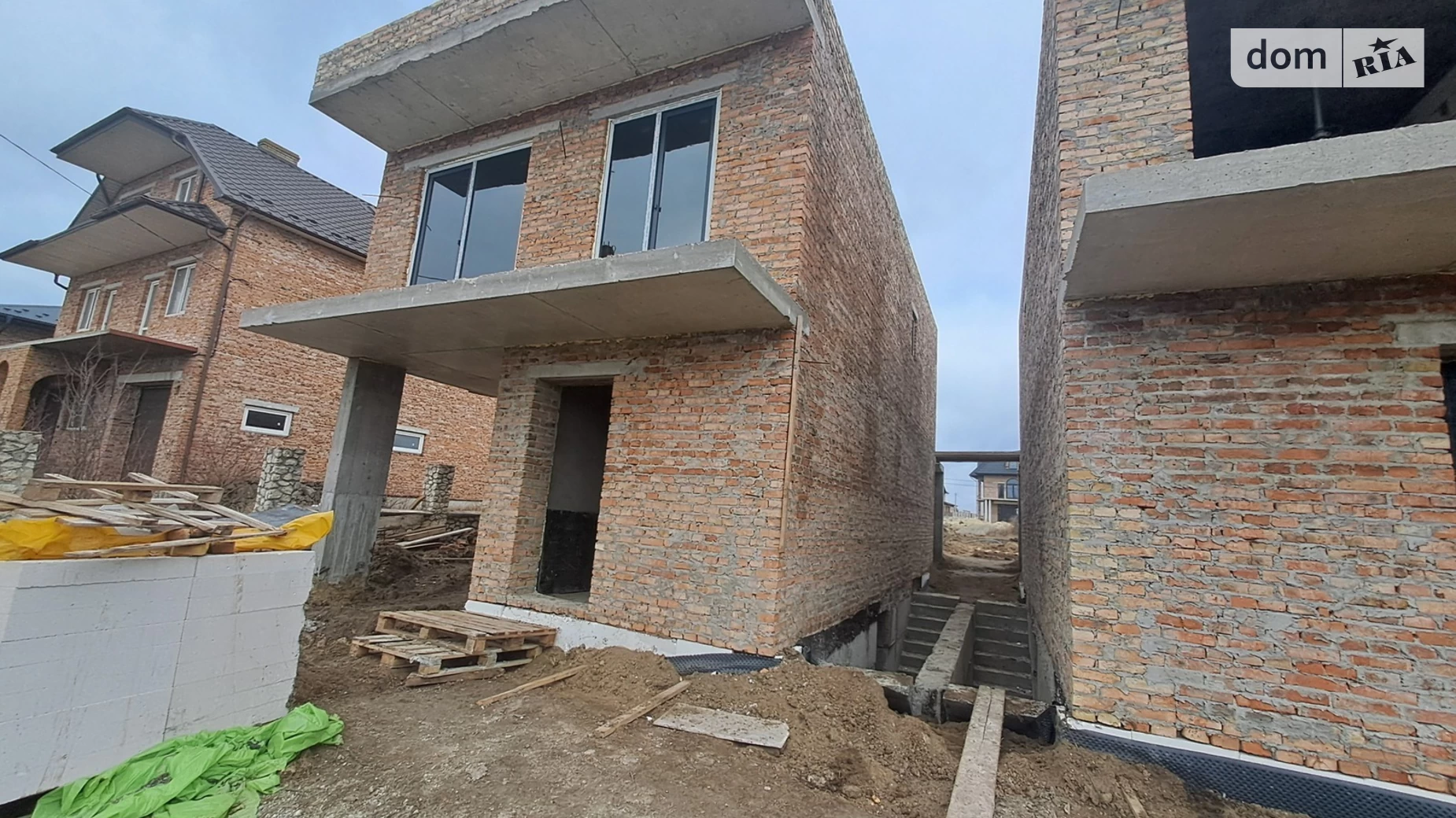 Продается дом на 2 этажа 95 кв. м с верандой, цена: 130000 $ - фото 2