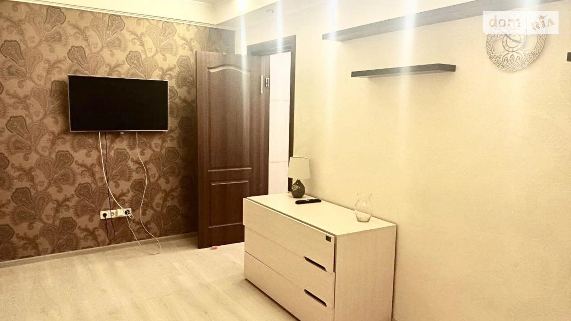 Продается 1-комнатная квартира 33 кв. м в Киеве, просп. Павла Тычины, 26А - фото 2