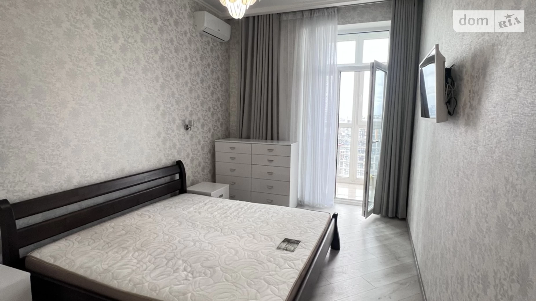 Продається 1-кімнатна квартира 47 кв. м у Києві, вул. Саперне Поле, 14/55 - фото 4