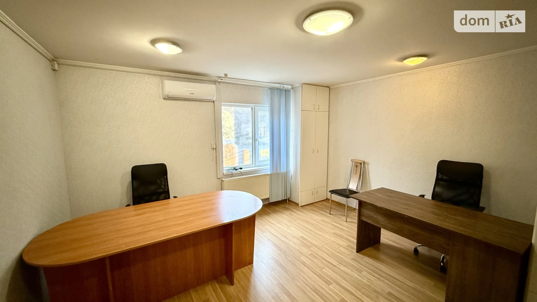 Сдается в аренду офис 35 кв. м в бизнес-центре, цена: 8998 грн - фото 4