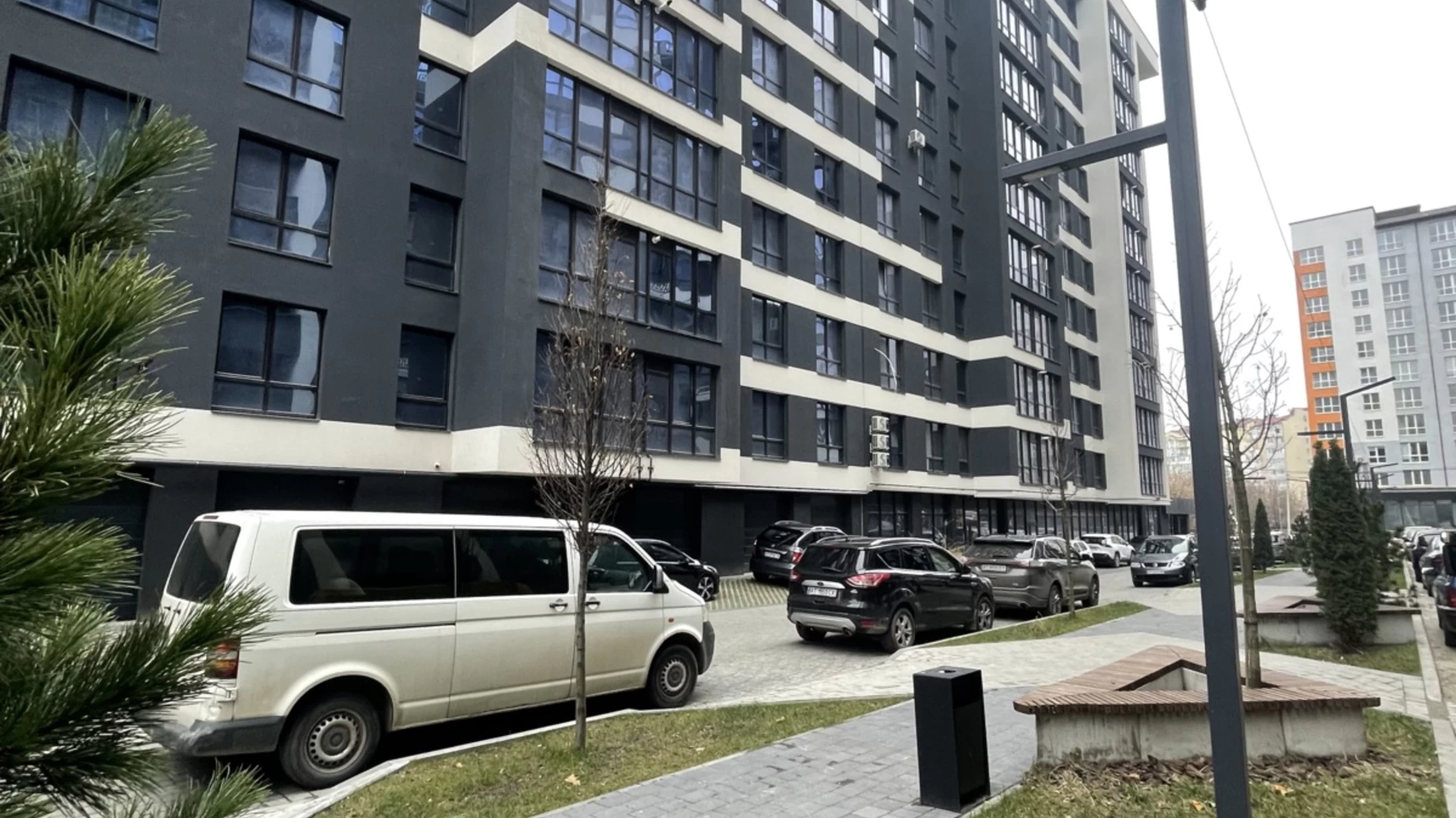 Продается 1-комнатная квартира 41 кв. м в Ивано-Франковске, ул. Химиков, 28 - фото 4