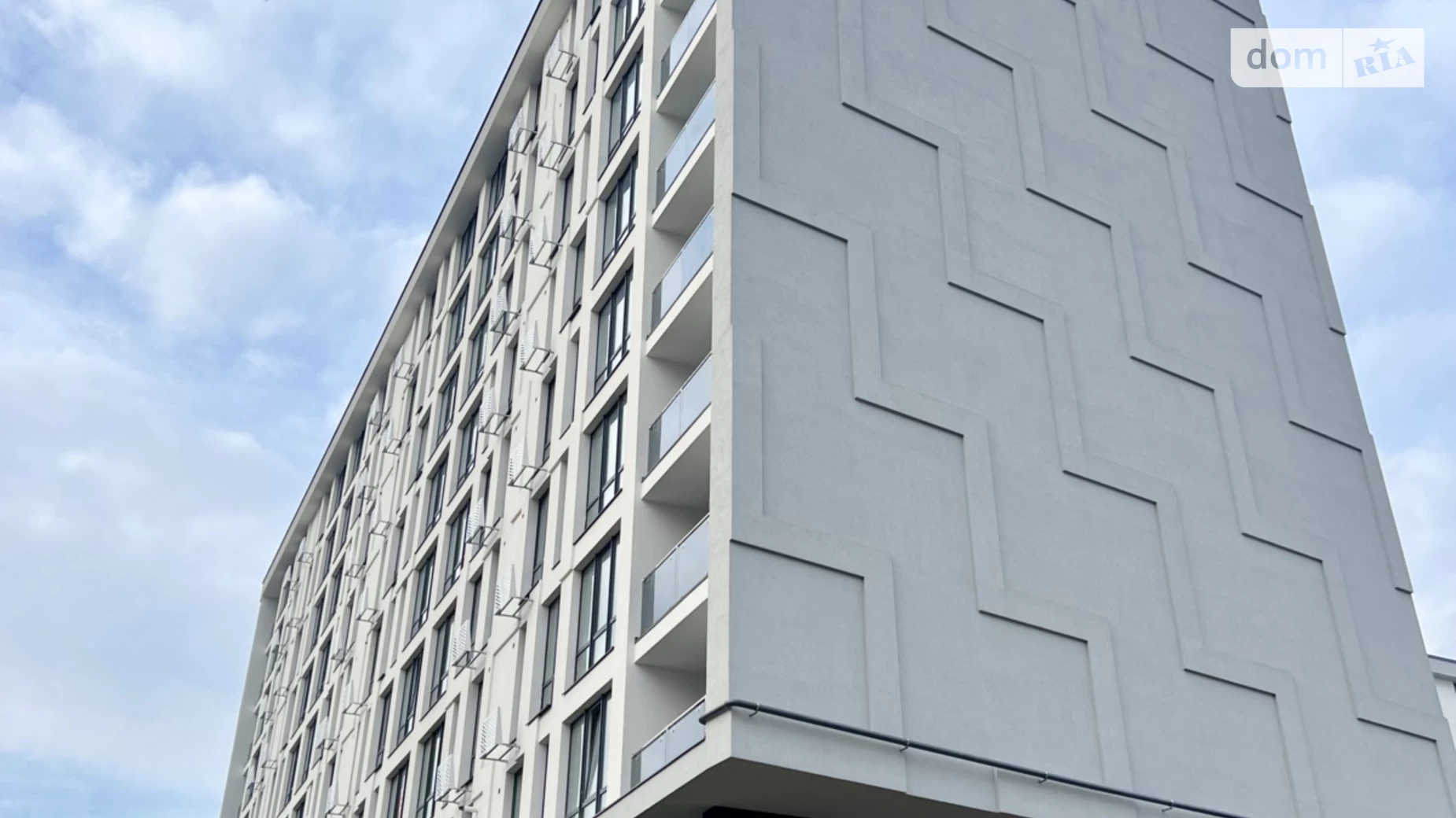 Продается 1-комнатная квартира 40.3 кв. м в Ивано-Франковске, ул. Надречная - фото 2