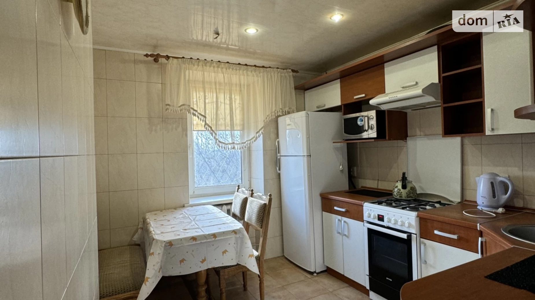 Сдается в аренду 3-комнатная квартира 70 кв. м в Днепре, ул. Тютюнника Василия, 11 - фото 2