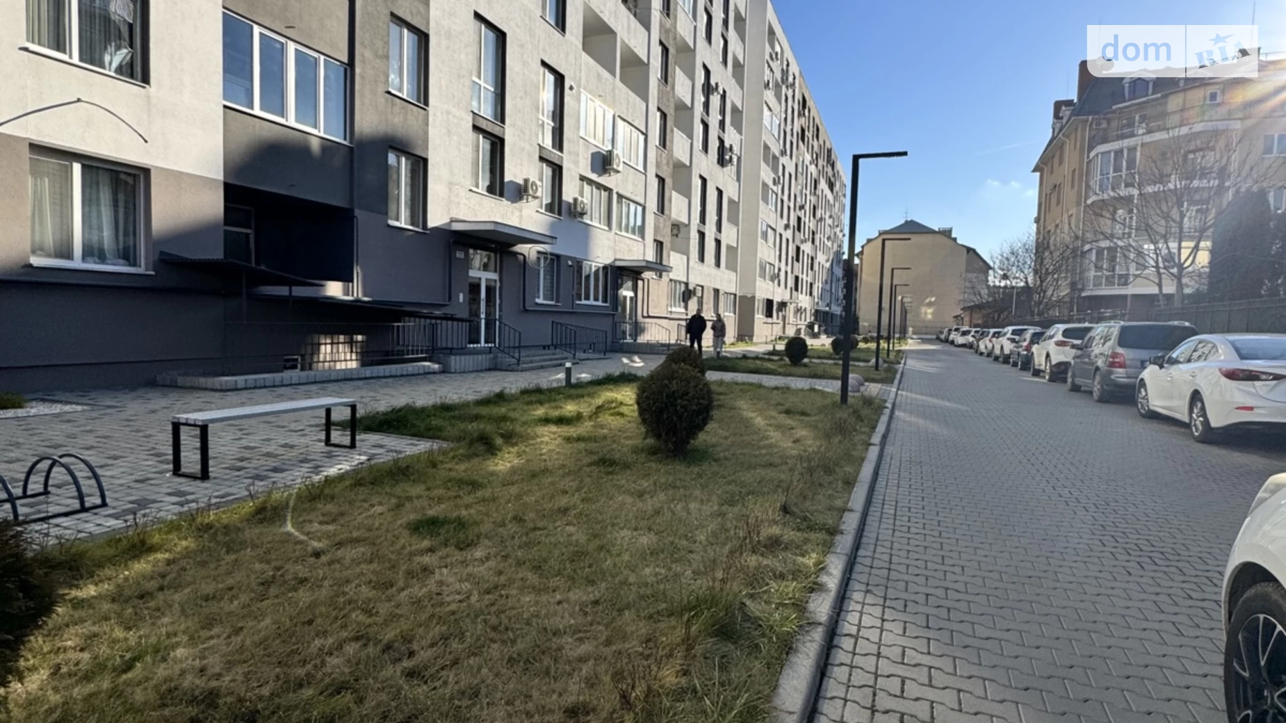 Продается 1-комнатная квартира 48 кв. м в Ужгороде, ул. Воссоединения, 25 - фото 2