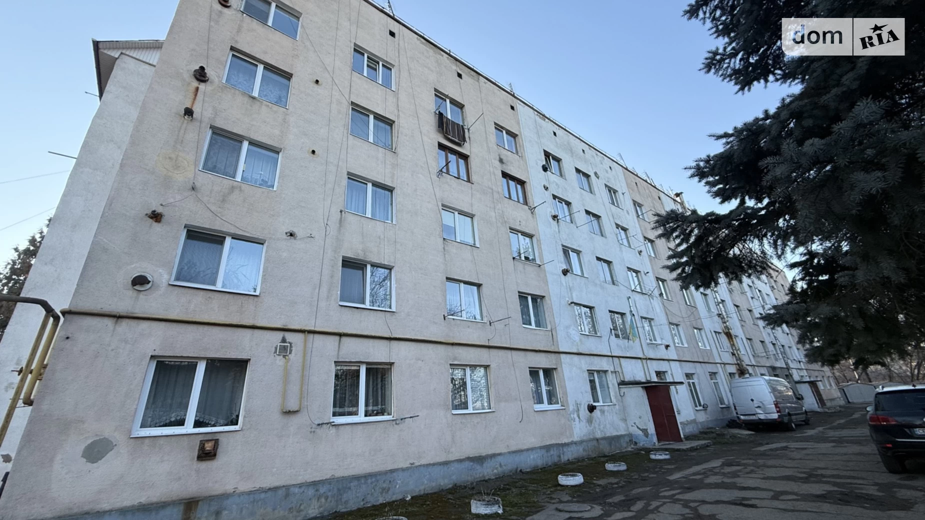 Продается 2-комнатная квартира 68.8 кв. м в Черновцах, ул. Донбасская - фото 3