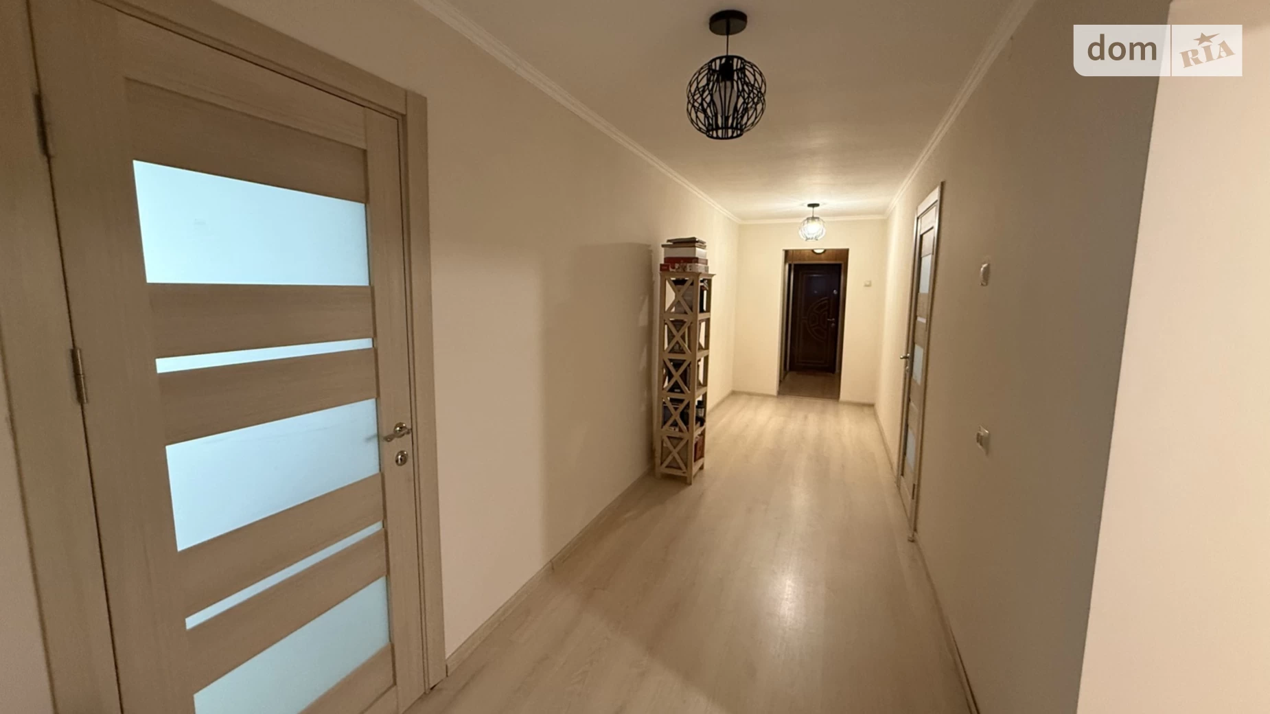 Продается 2-комнатная квартира 68.8 кв. м в Черновцах, ул. Донбасская - фото 3