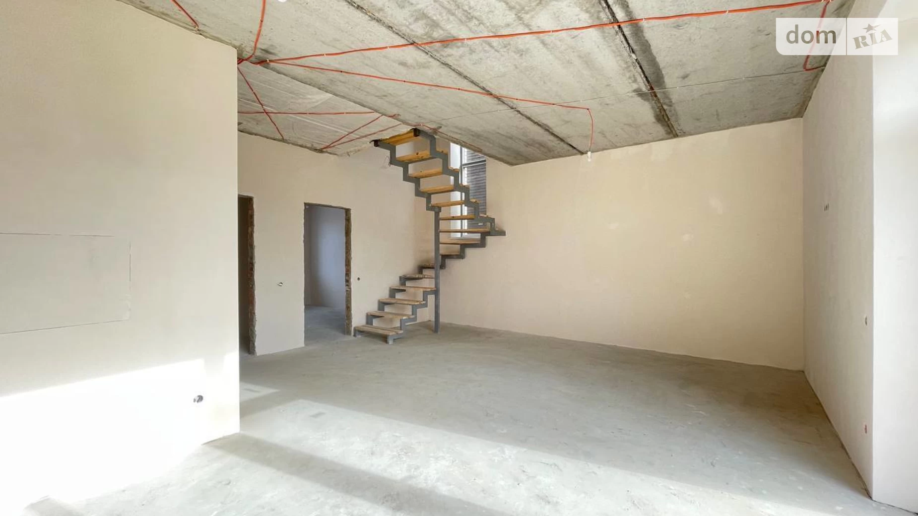 Продается дом на 2 этажа 116 кв. м с садом, цена: 92000 $ - фото 4