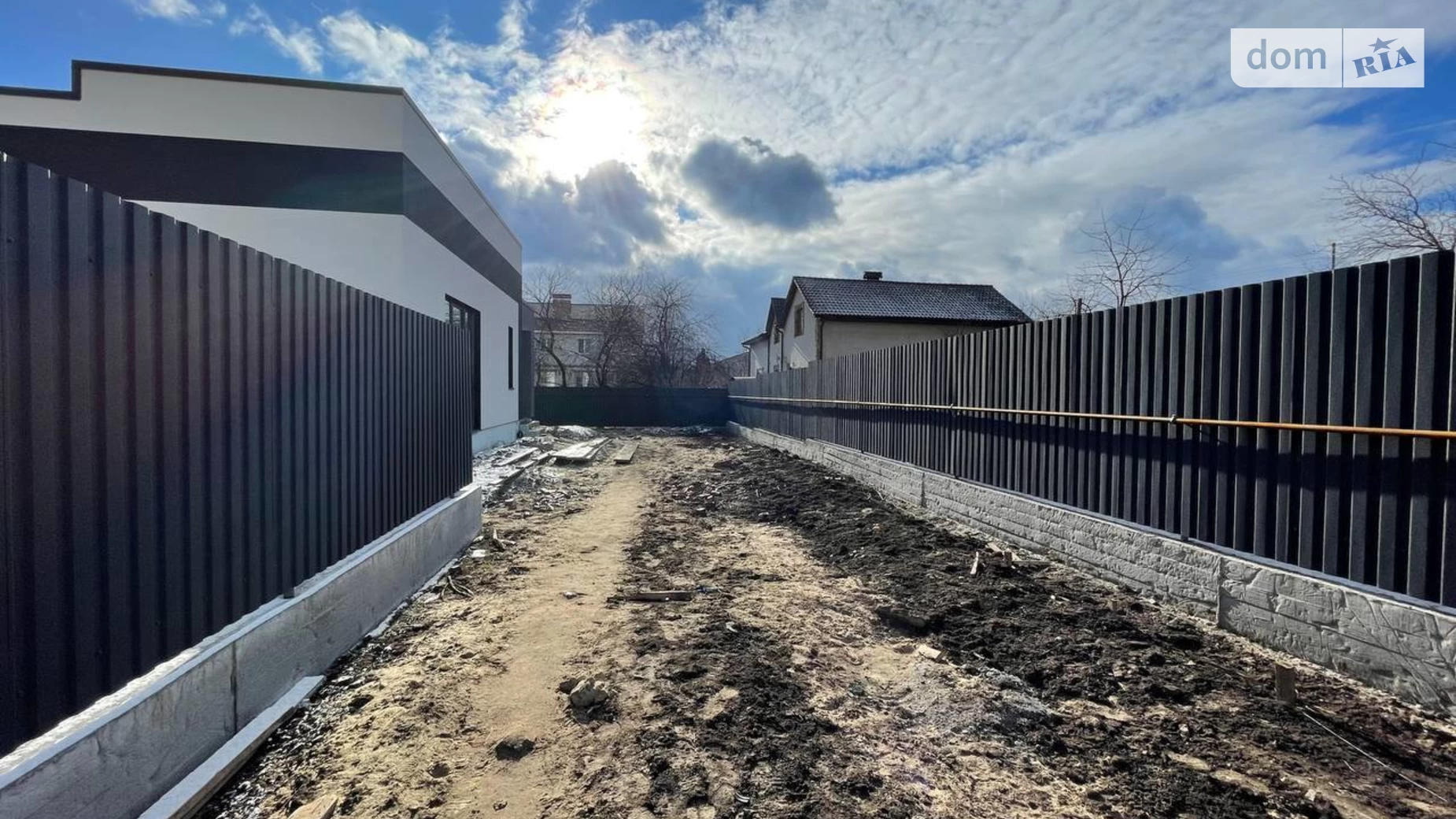Продається одноповерховий будинок 110 кв. м з гаражем, цена: 135000 $ - фото 3