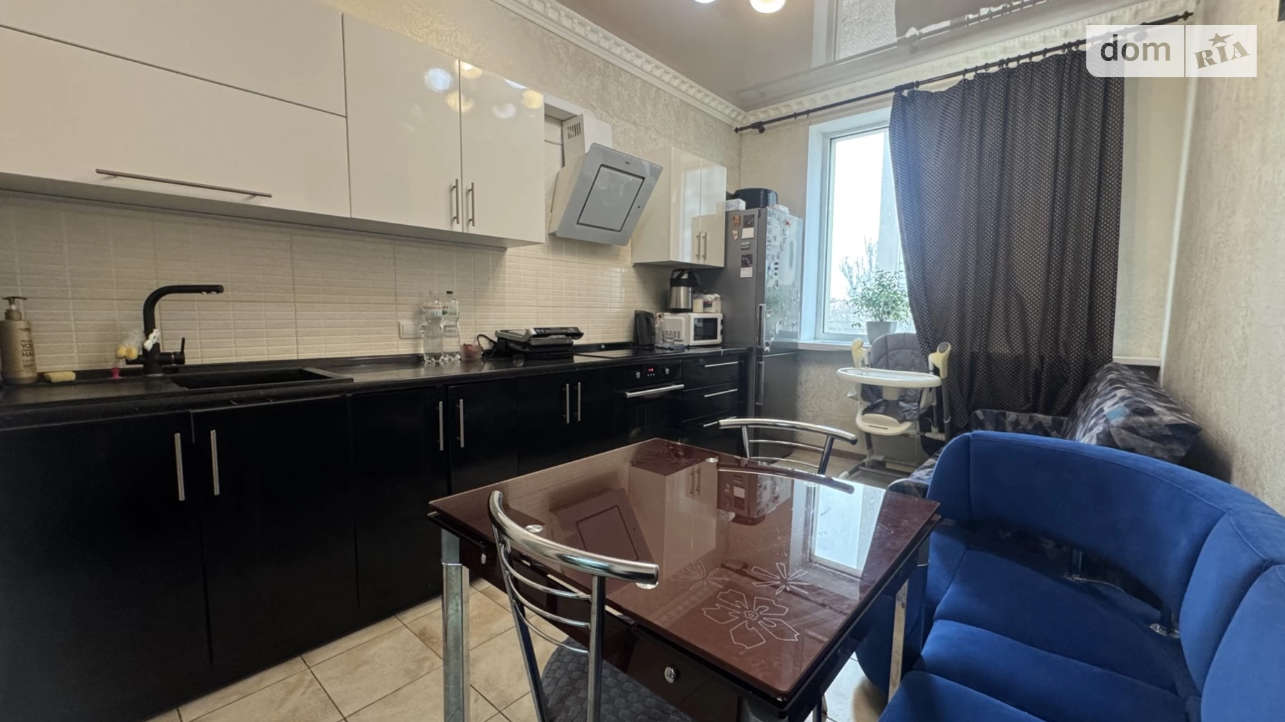 Продается 1-комнатная квартира 46 кв. м в Одессе, ул. Асташкина, 29/1 - фото 2