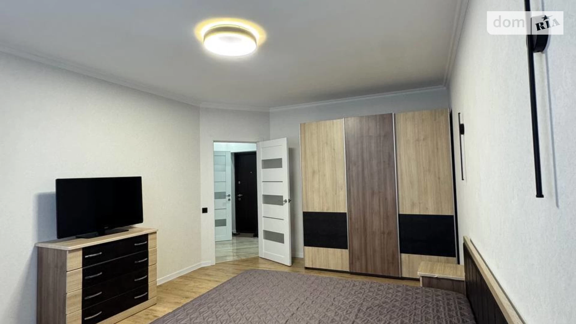 Продається 1-кімнатна квартира 42.2 кв. м у Одесі, вул. Якова Бреуса, 63/1 - фото 3