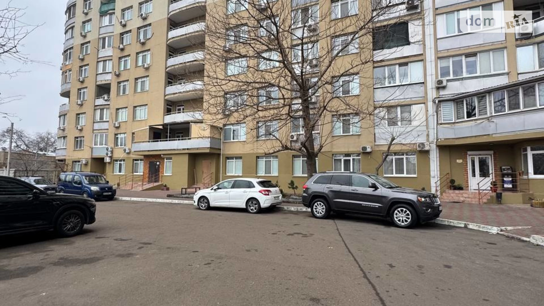 Продається 1-кімнатна квартира 42.2 кв. м у Одесі, вул. Якова Бреуса, 63/1 - фото 2