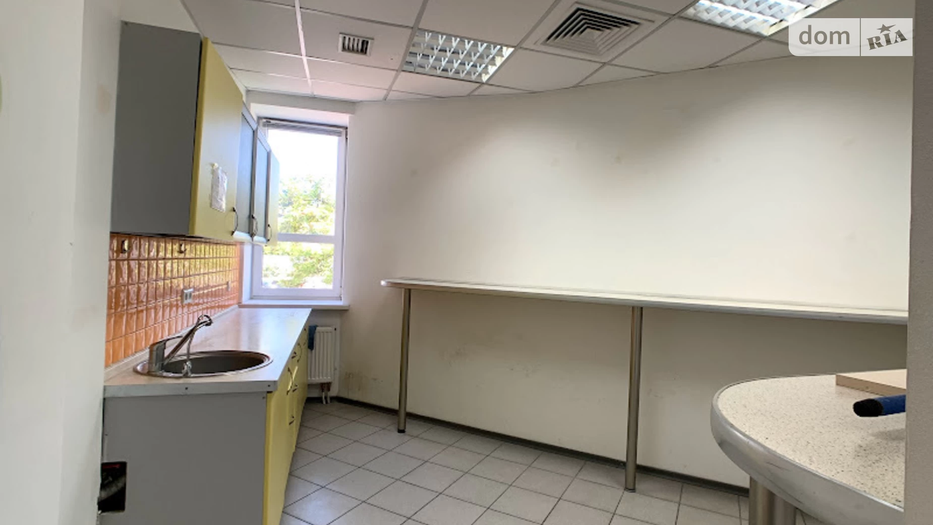 Сдается в аренду офис 100 кв. м в бизнес-центре, цена: 36000 грн - фото 2