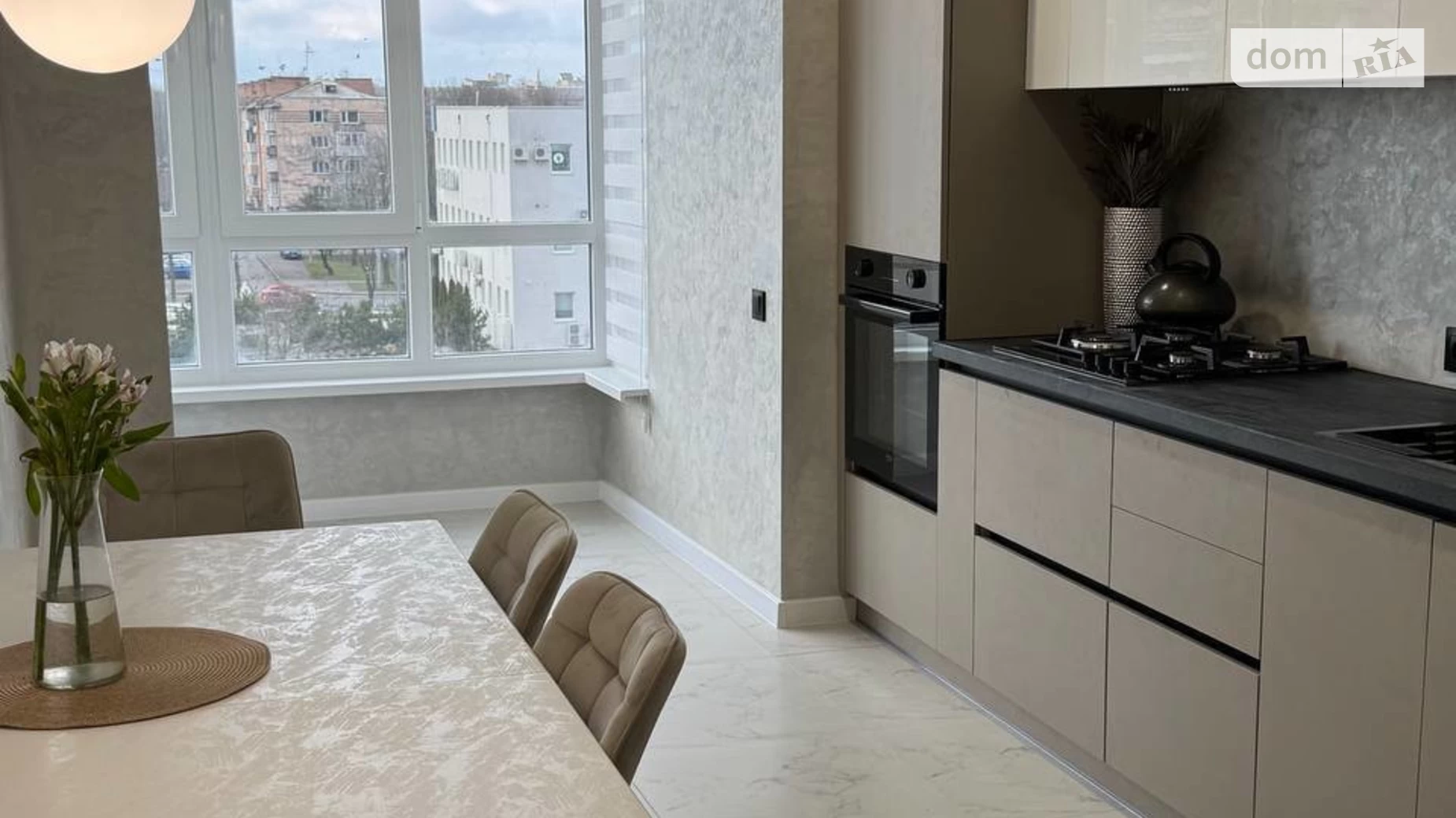 Продається 2-кімнатна квартира 63 кв. м у Рівному, вул. Гайдамацька, 13Б - фото 2