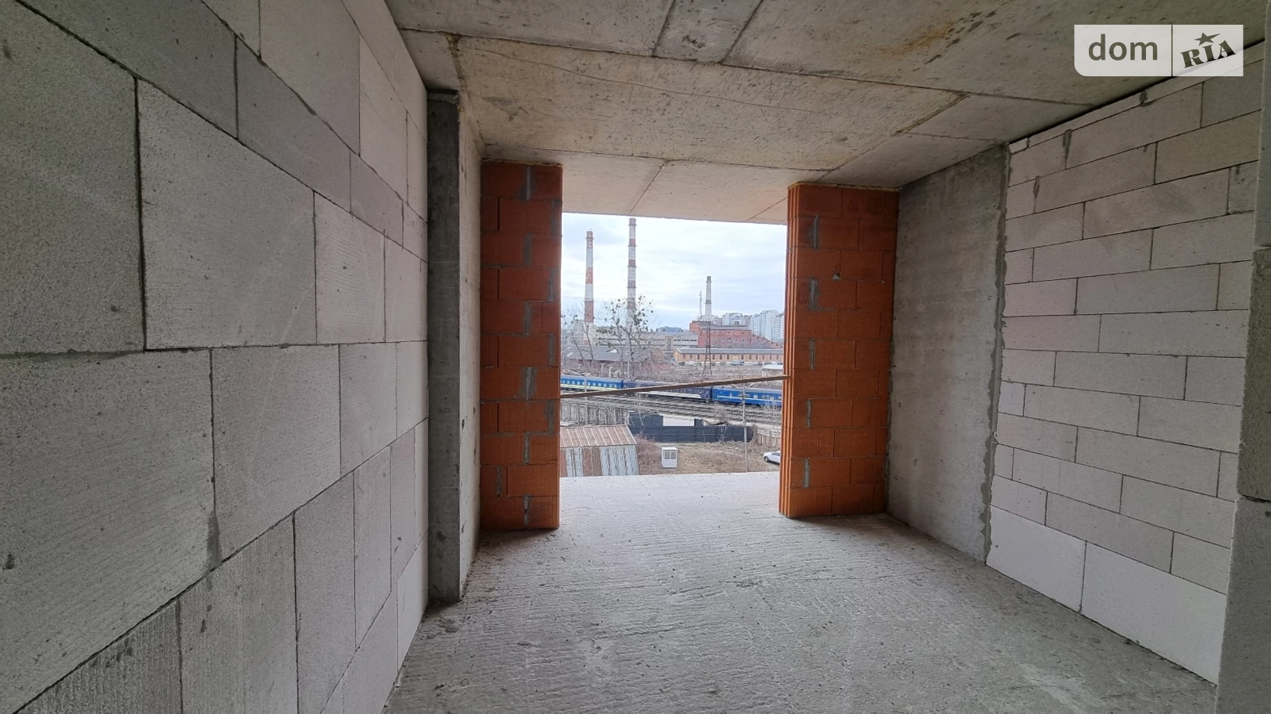 Продается 1-комнатная квартира 47 кв. м в Ивано-Франковске, ул. Хриплинская, 9 - фото 3