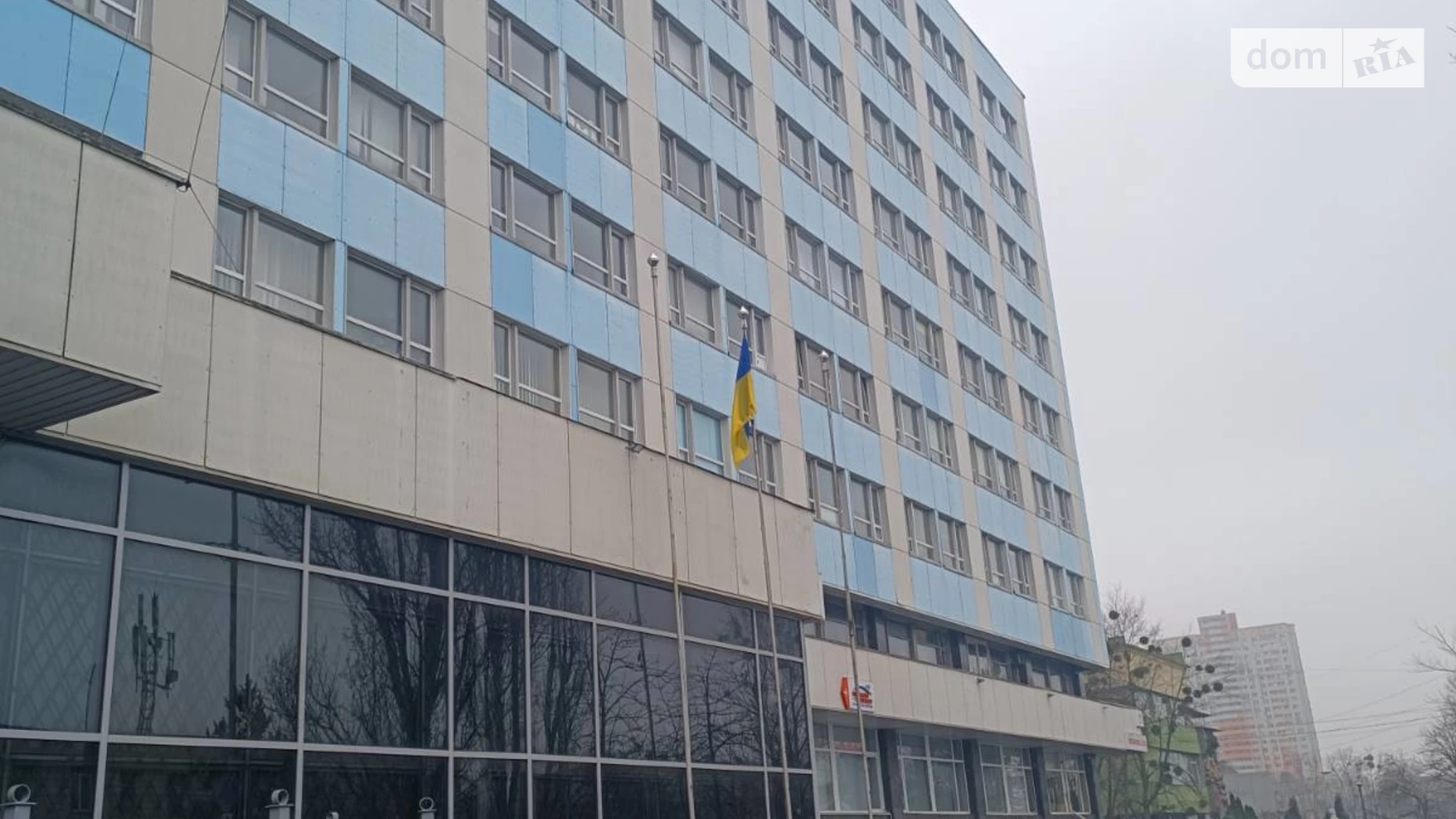 Сдается в аренду офис 70.2 кв. м в бизнес-центре, цена: 23868 грн - фото 3