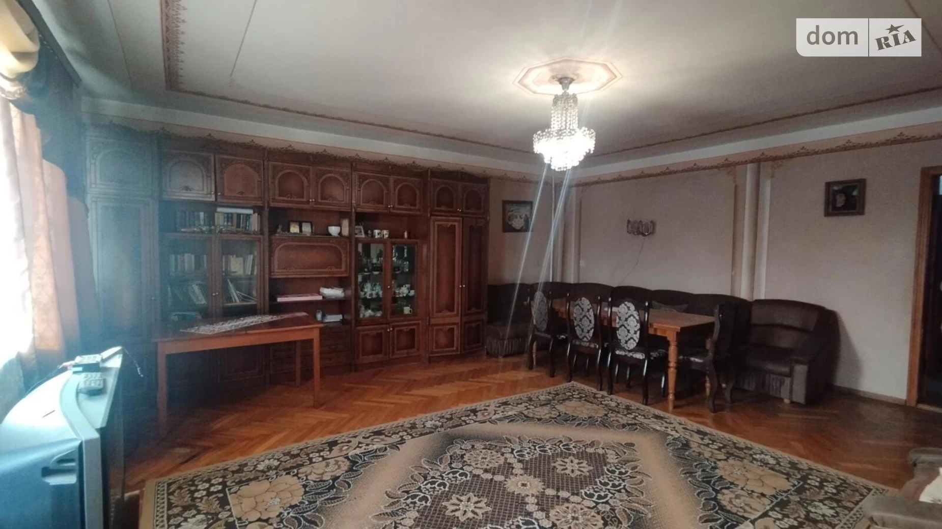 Продается дом на 2 этажа 200 кв. м с камином, цена: 135000 $ - фото 2