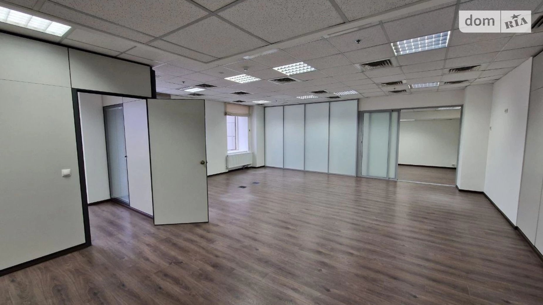 Сдается в аренду офис 200 кв. м в бизнес-центре, цена: 5900 $ - фото 2