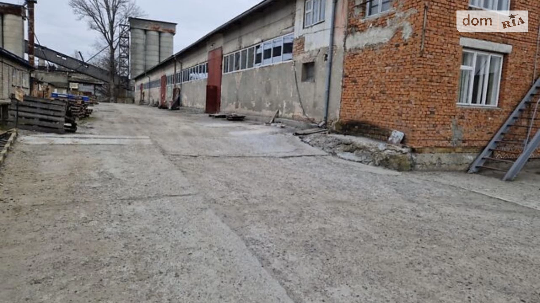Сдается в аренду помещения свободного назначения 540 кв. м в 1-этажном здании, цена: 1620 грн - фото 4
