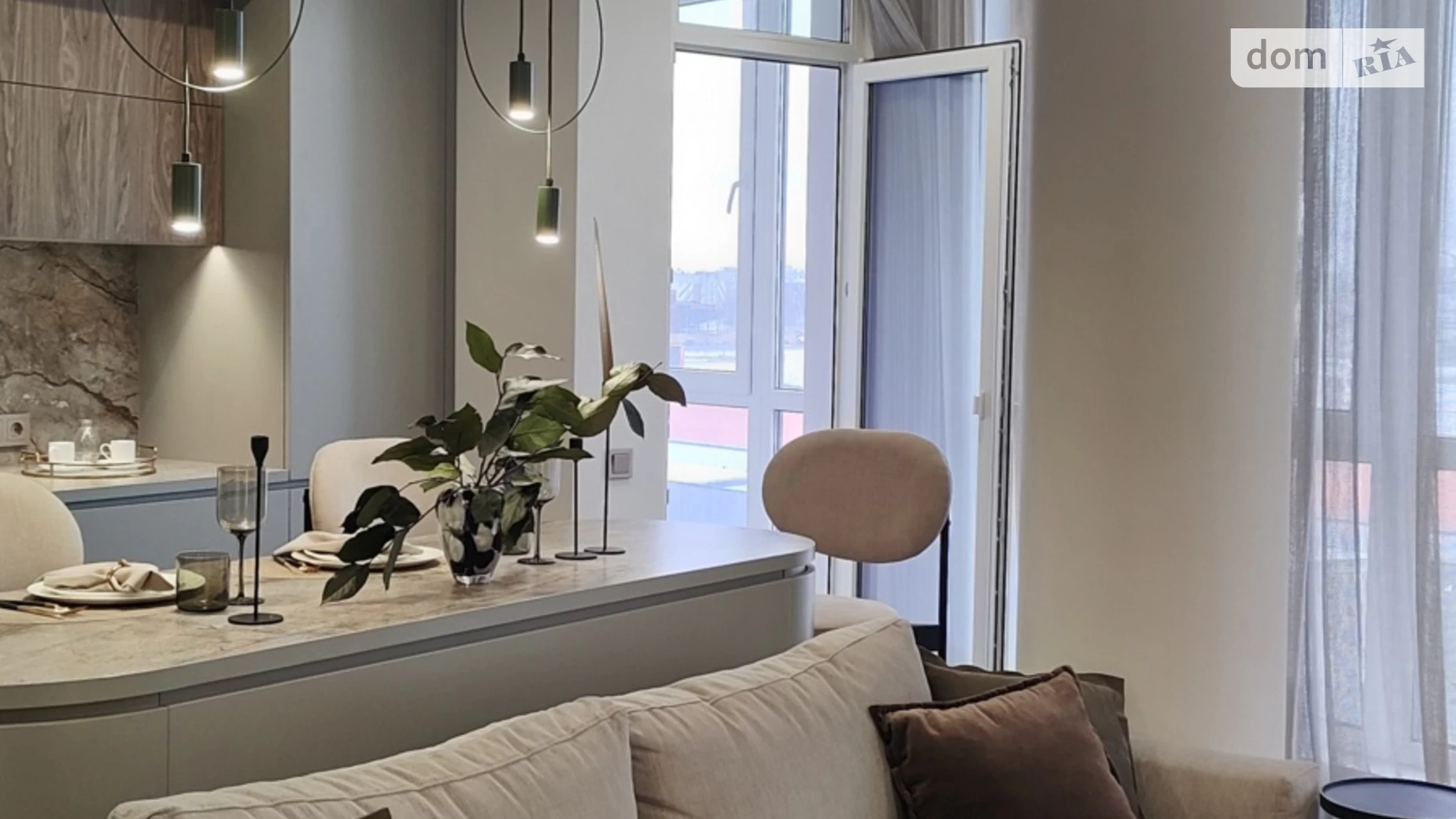 Продается 2-комнатная квартира 78 кв. м в Киеве, ул. Берковецкая - фото 2